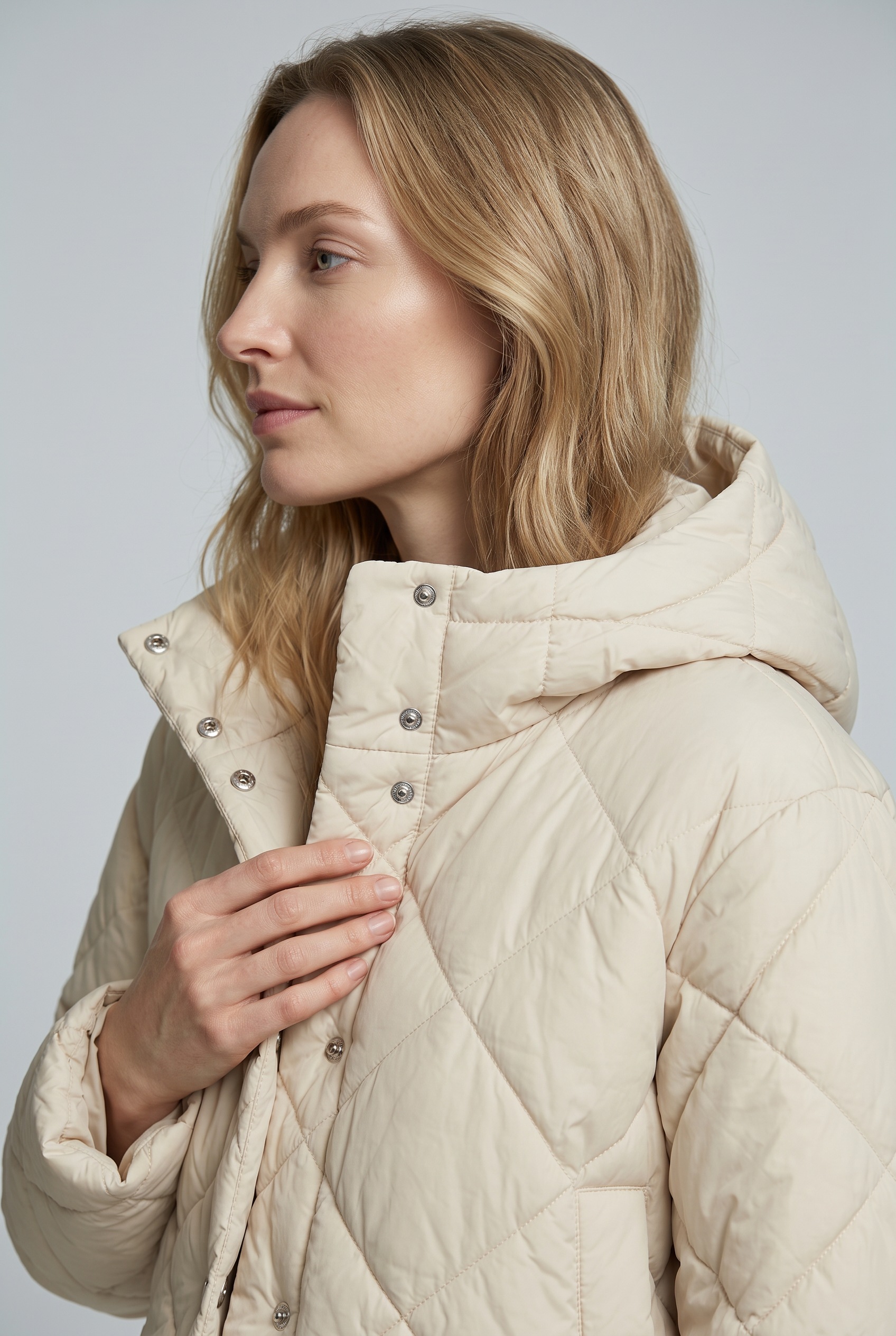 BOSS ORANGE Steppjacke »Pikona Premium Damenmode« mit Kapuze mit Kapuze, Regular Fit
