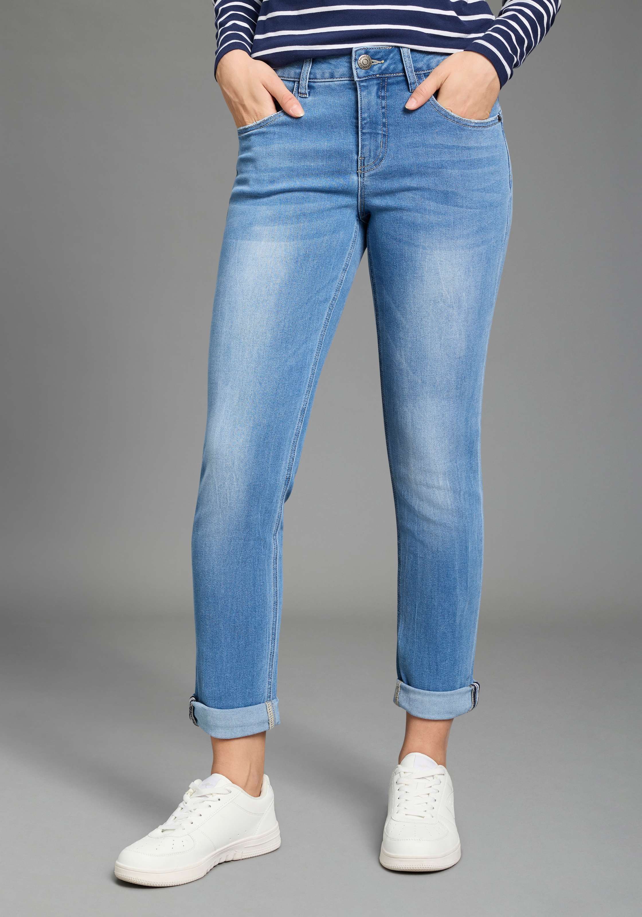 KangaROOS Relax-fit-Jeans »RELAX-FIT HIGH WAIST« knöchelfreie Schnittform,  krempelbare Beinabschlüsse