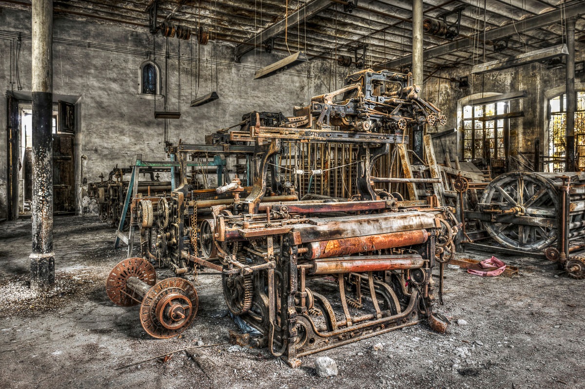 Papermoon Fototapete »Alte industrie«