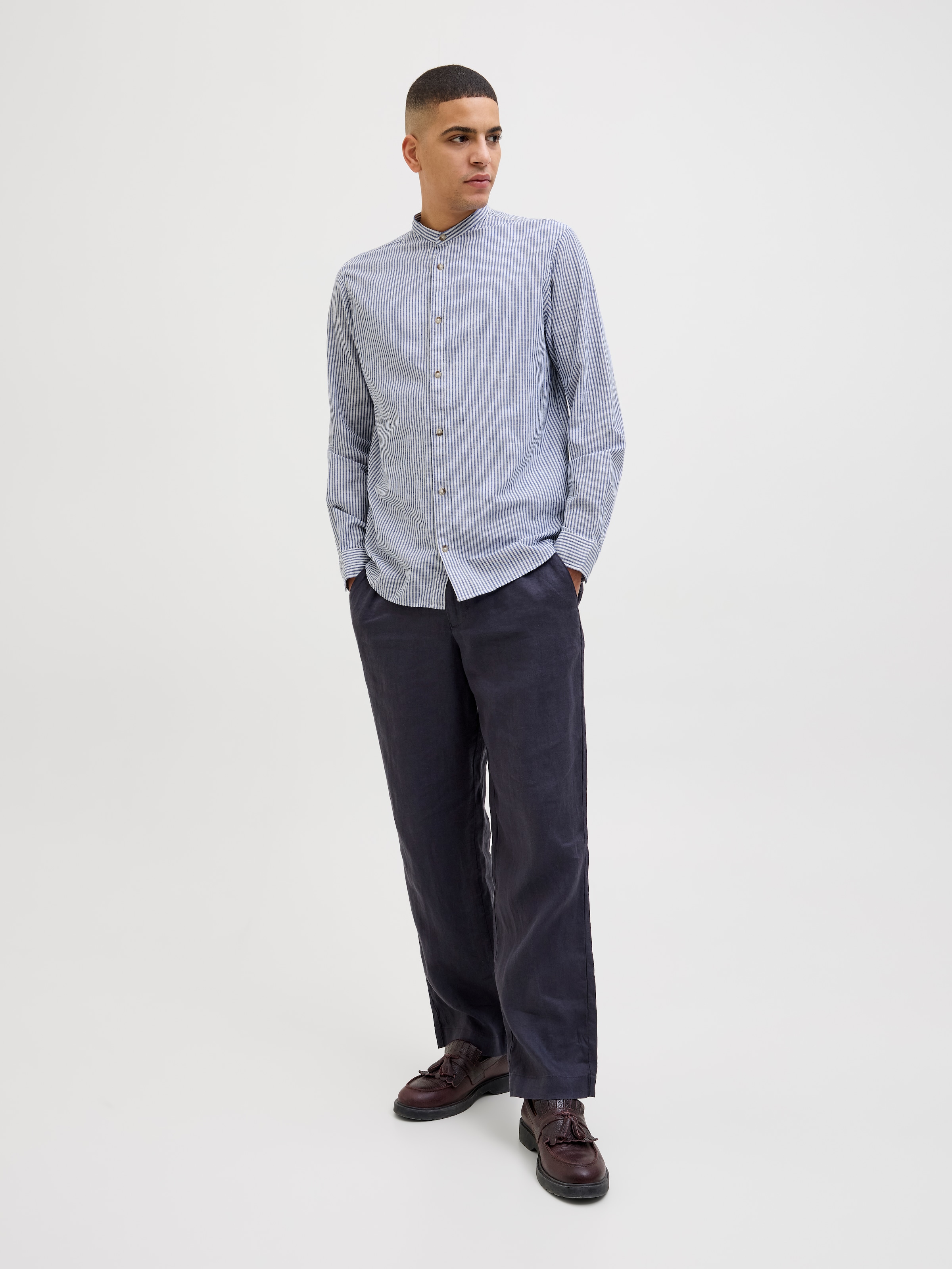 Jack & Jones Langarmhemd »JJESUMMER BAND SHIRT LS SN«, mit Bandkragen