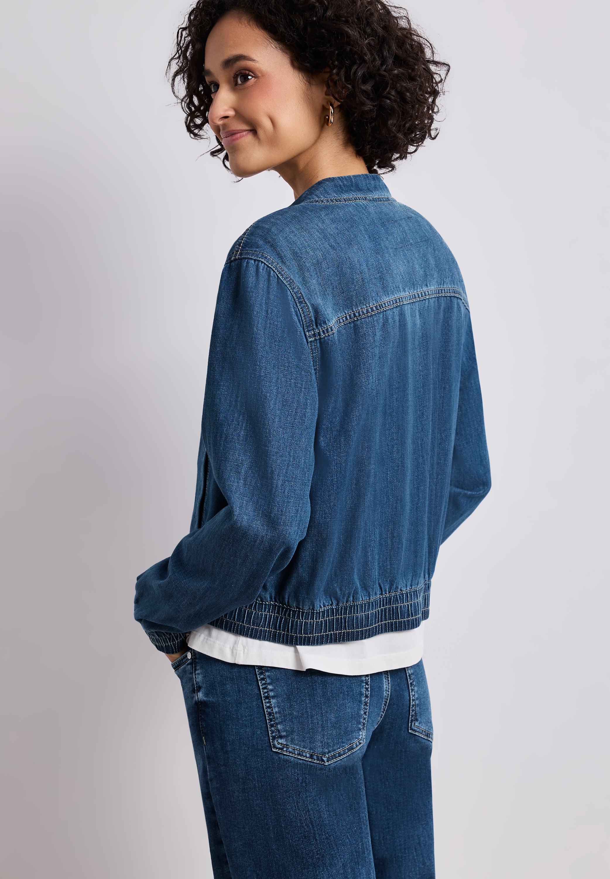 STREET ONE Blouson leicht verkürzter Schnitt, mit Blousonkragen