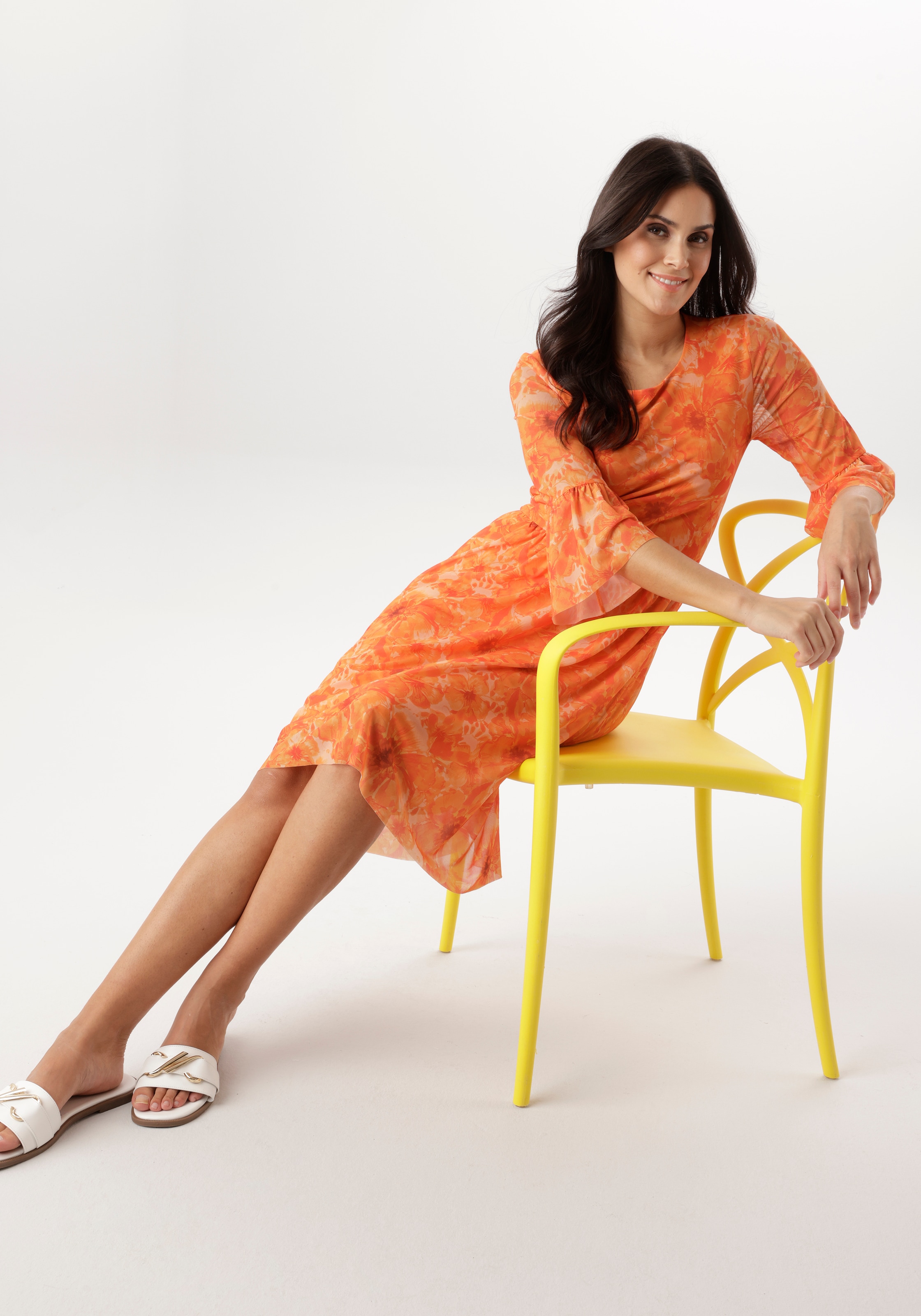 Aniston SELECTED Meshkleid mit großflächigen Batik-Blüten bedruckt - NEUE KOLLEKTION