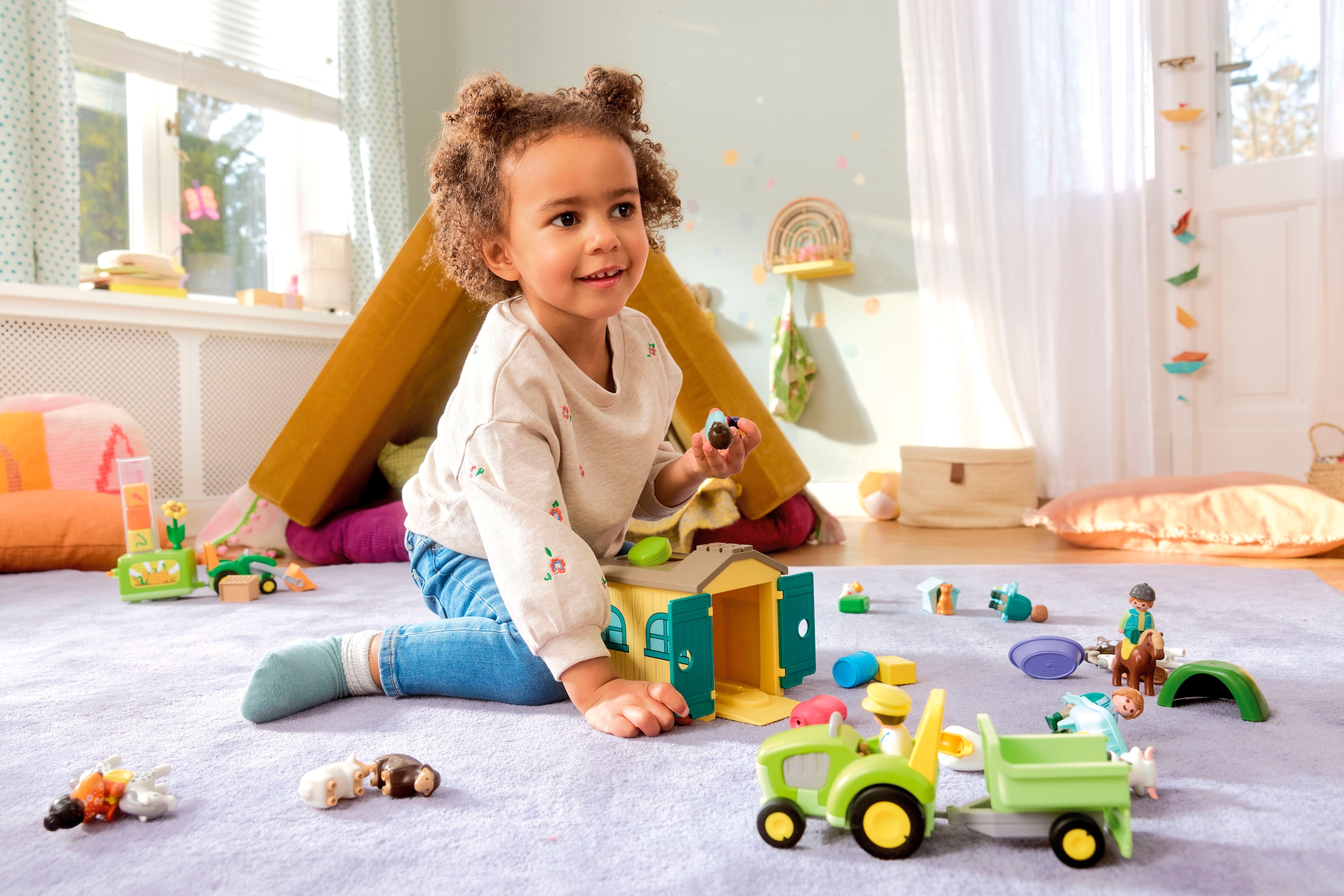 Playmobil® Konstruktions-Spielset »Bauernhof-Abenteuer mit Traktor, Anhänger u. tier. Freunden (71656)« JUNIOR, Made in Europe