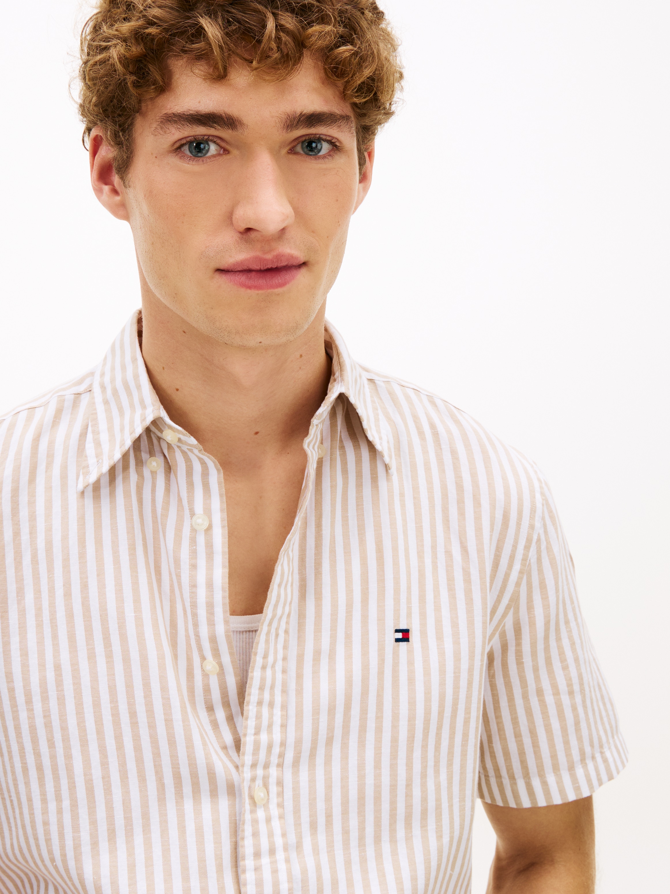 Tommy Hilfiger Kurzarmhemd »LINEN BLEND BENGAL STRIPE« regular fit, gestreift, Button-down-Kragen