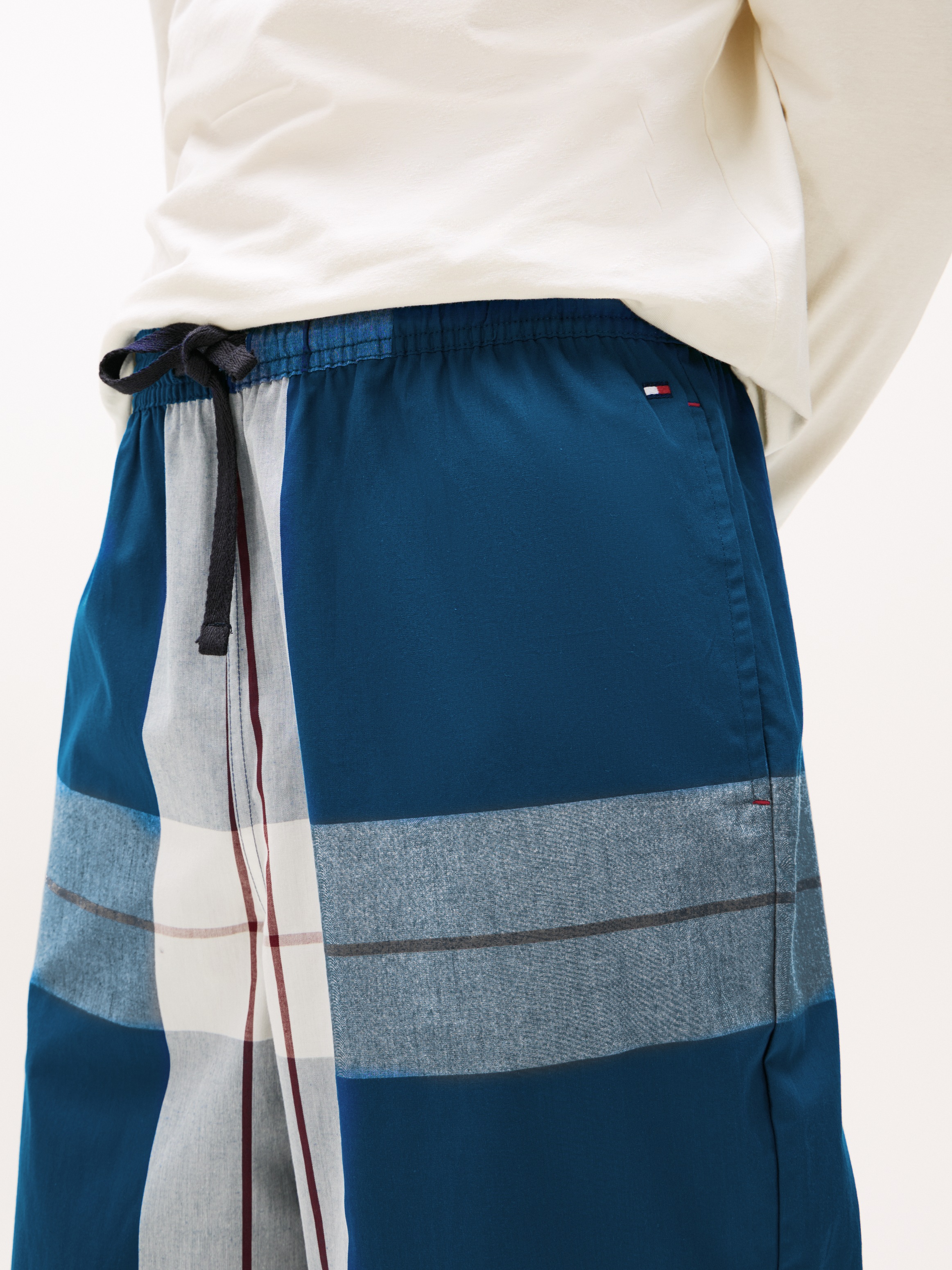 Tommy Hilfiger Underwear Schlafanzug »LS WOVEN PJ SET PRINT DRAWSTRING«, (Set, 2 tlg.), mit Print