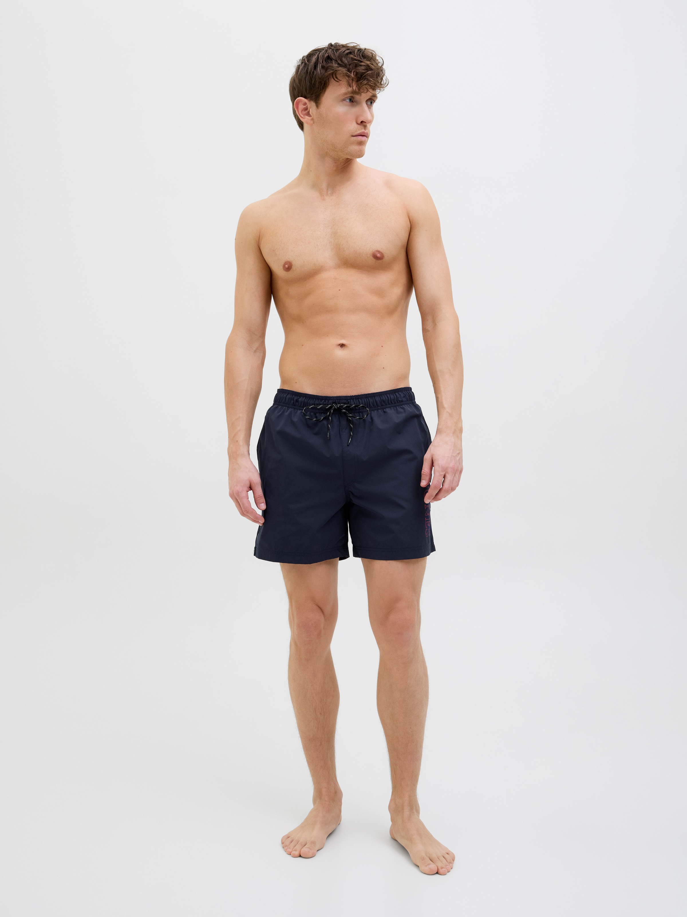 Jack & Jones Badeshorts »JPSTMAUI Badeshort mit mittlerer Taille und elastischem Bund«, unifarben, modisch, regular fit, Web