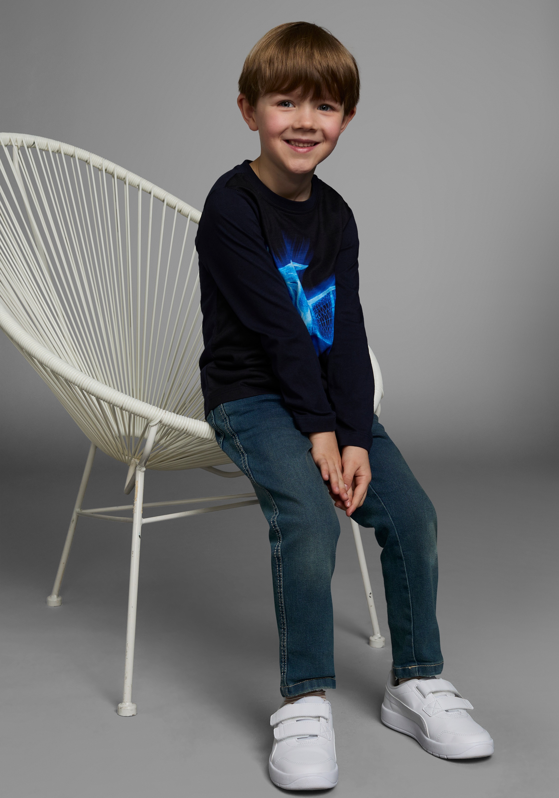 KIDSWORLD Langarmshirt »FLYING DINO«, Langarm, Basic-Passform, bedruckt, Rundhalsausschnitt