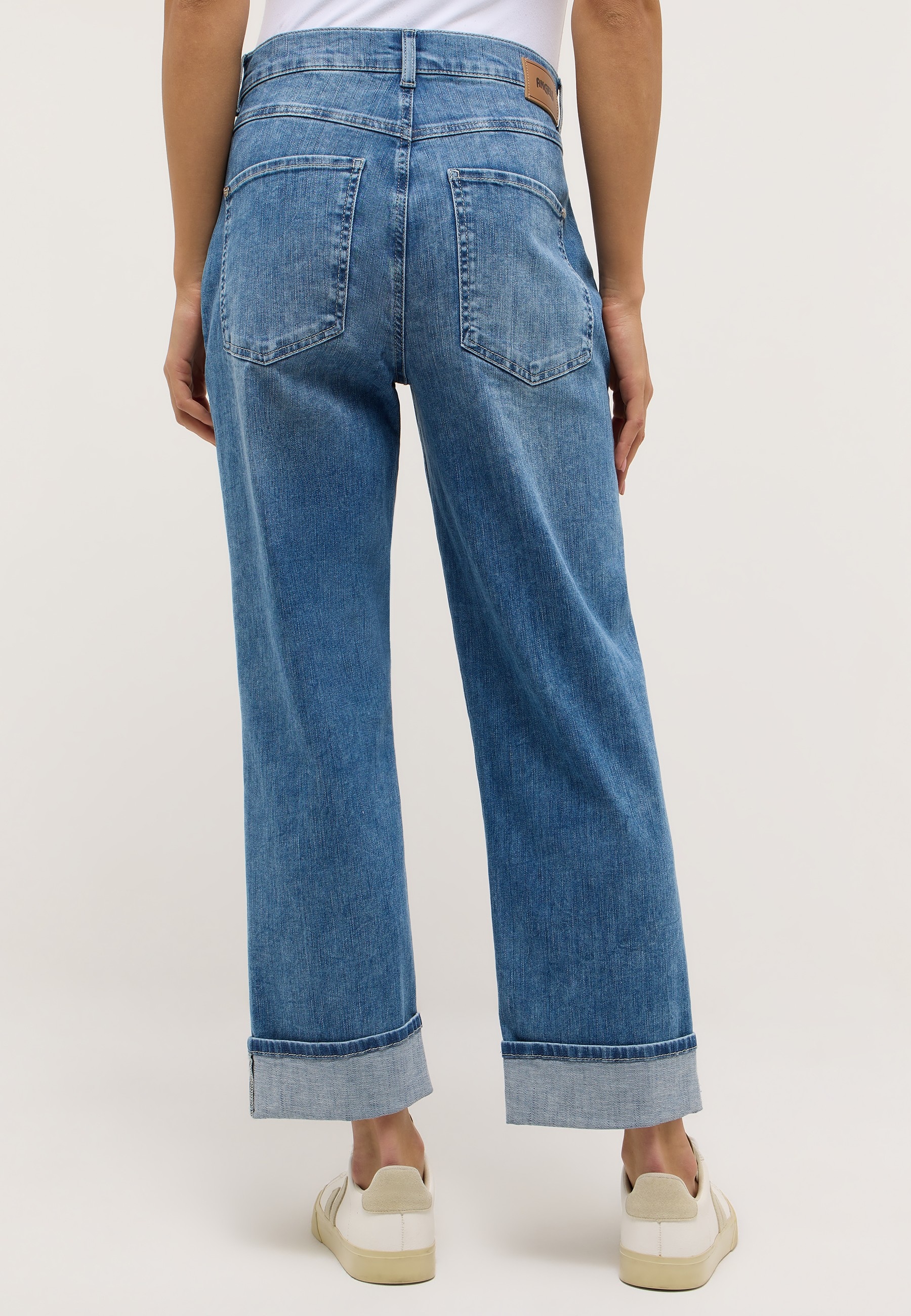 ANGELS Relax-fit-Jeans »LIBERTA TURN UP« Relaxed fit, aus Baumwollmischung, mit großen Vordertaschen