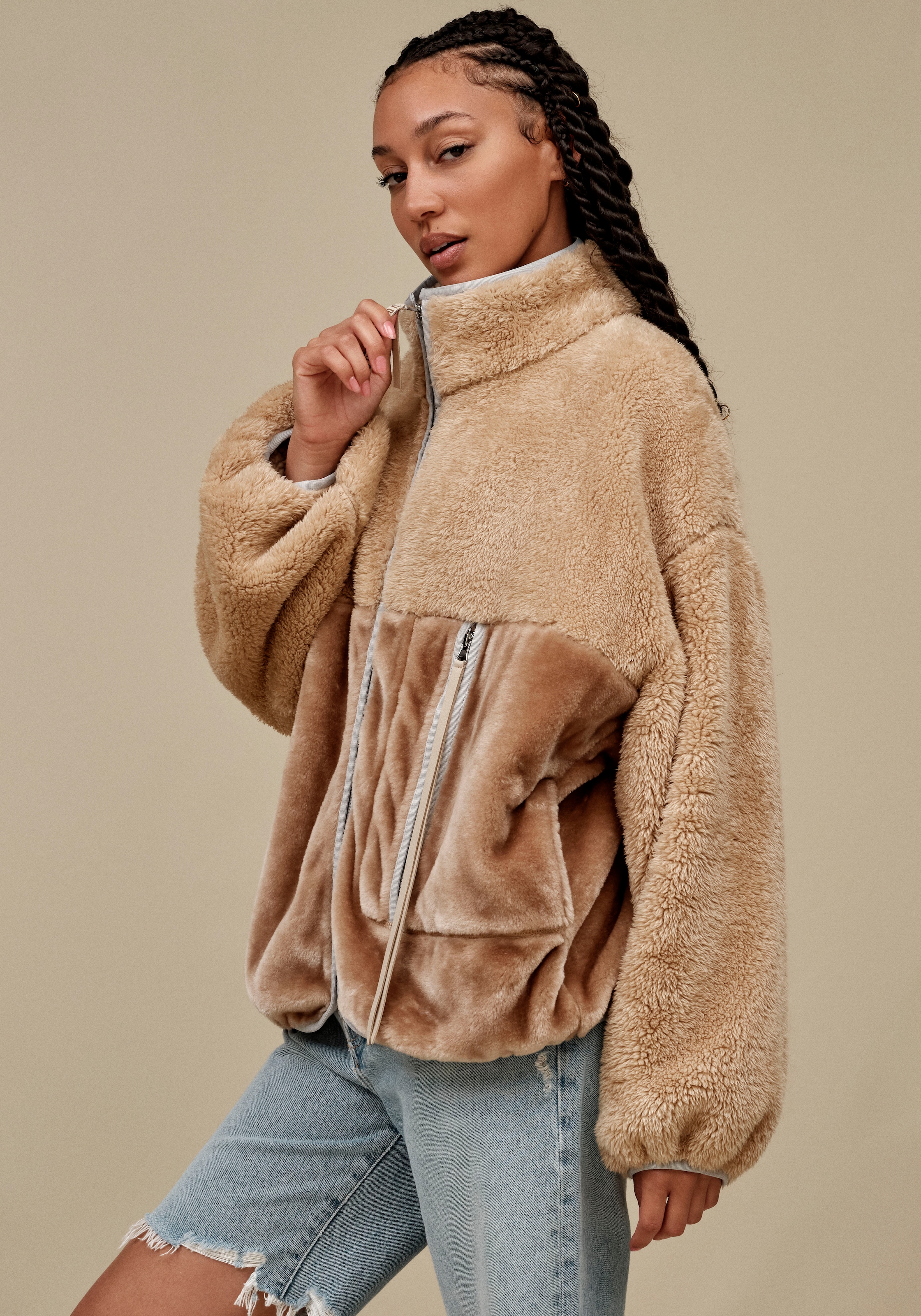 UGG Plüschjacke »Marlene Sherpa Jacket II«, aus flauschigem Kunstfell