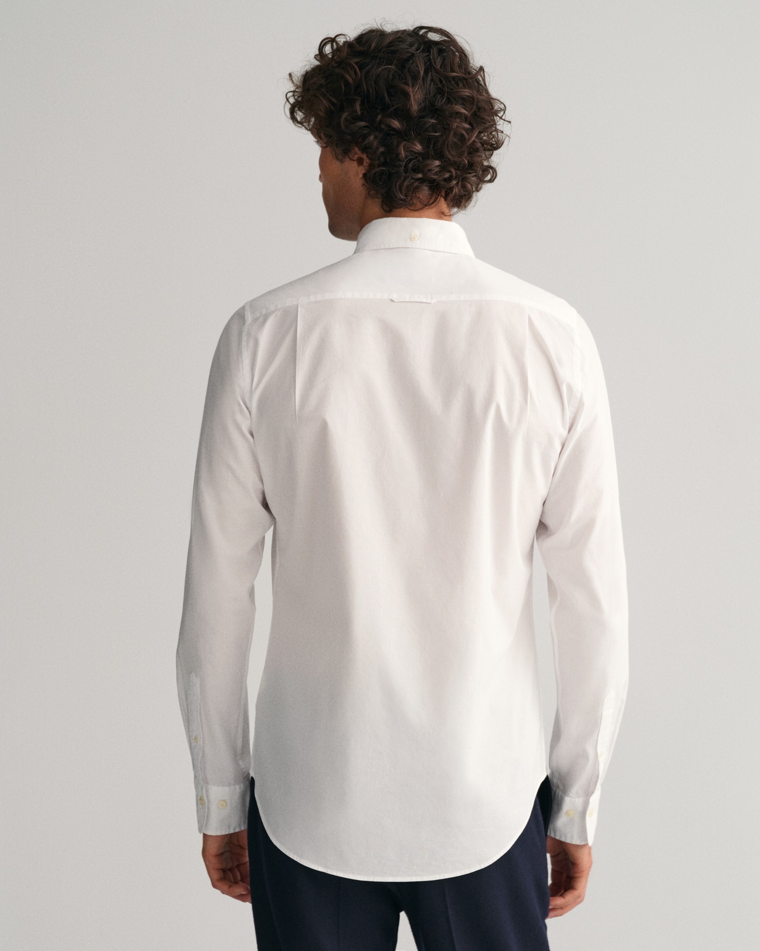Gant Langarmhemd »Slim Fit Popeline Hemd leichte Baumwolle strapazierfähig pflegeleicht«, mit klassischer Logostickerei auf der Brust