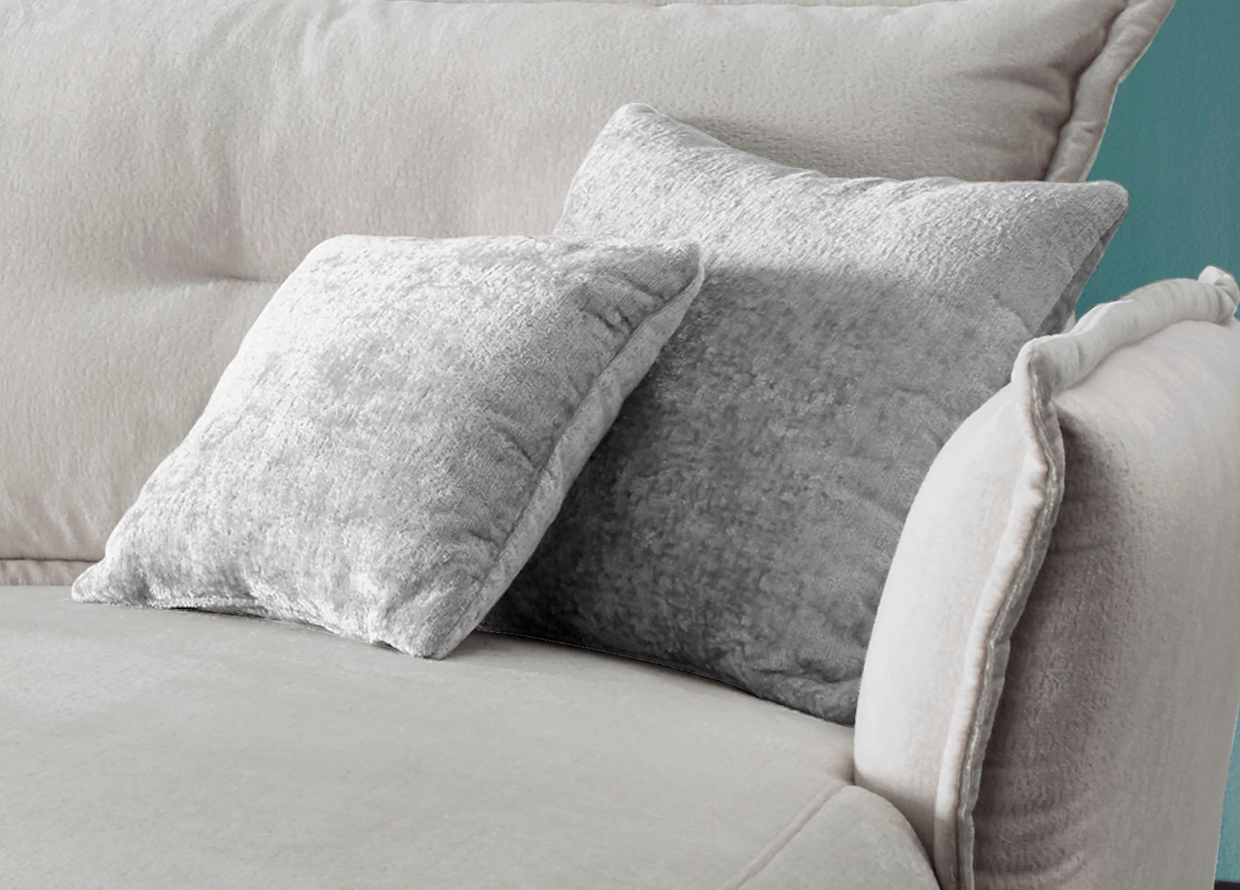 INOSIGN Ecksofa »Lazio modern und bequem, schmale Armlehnen, tolle Detailverarbeitung«, zwei verschiedene Fußfarben wählbar