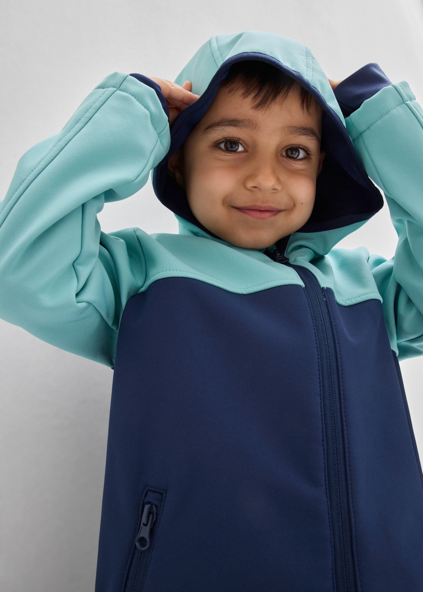 bonprix Softshelljacke mit Thermo-Ausstattung, für Jungen, aus Polyester und Elasthan