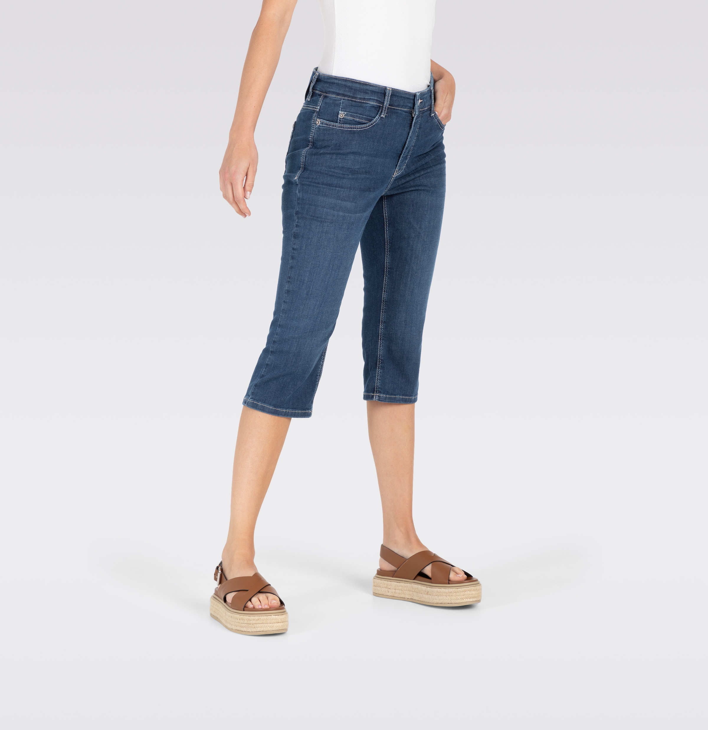 MAC Caprijeans »Dream-Sum«, Bequemer Sitz mit krempelbarem Saum
