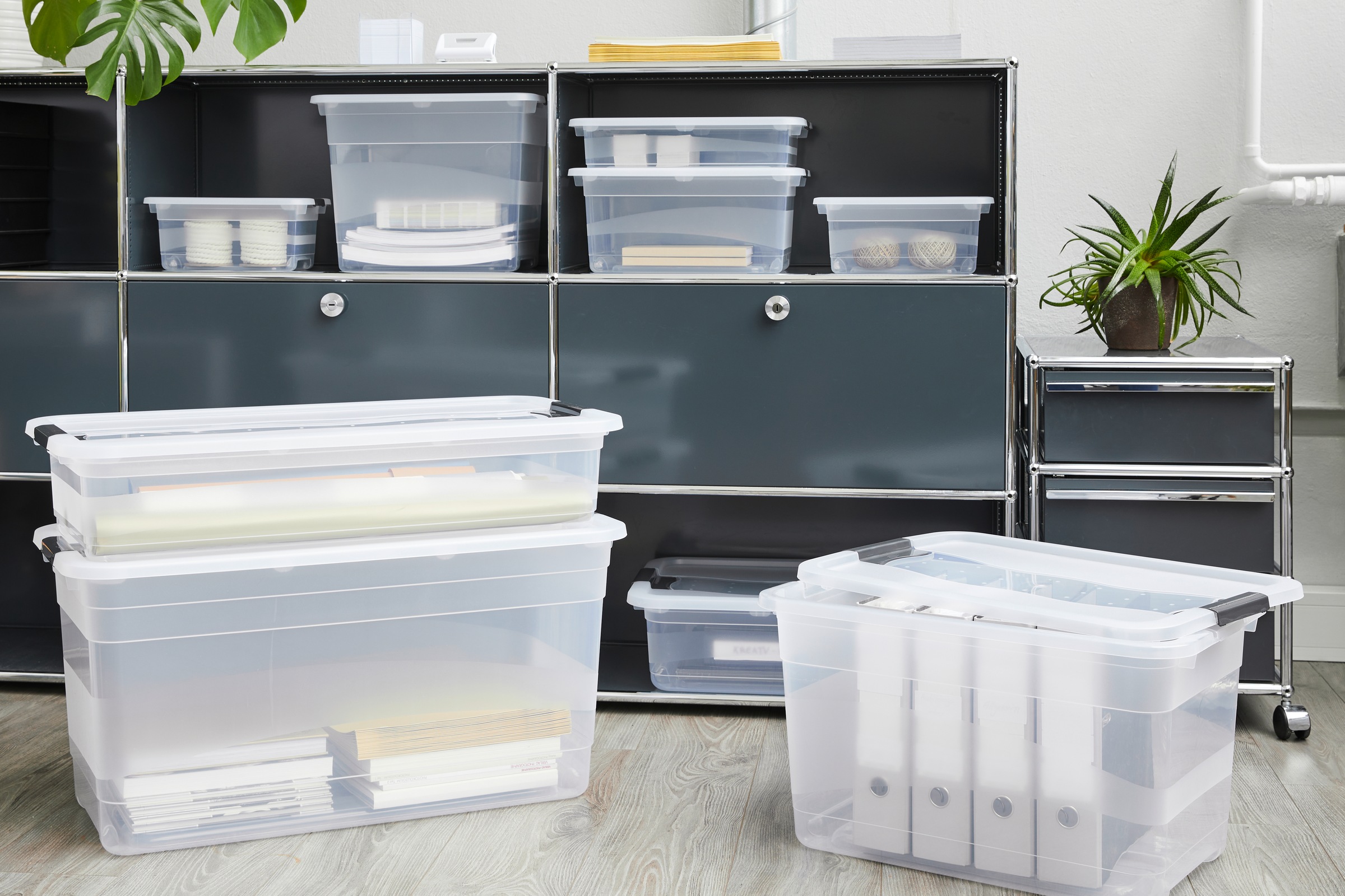 keeeper Aufbewahrungsbox »Cornelia, 2er Set, 83 L, 79,5 x 39,5 x 40 cm« durch Clips verschließbar, Griffe am Boden