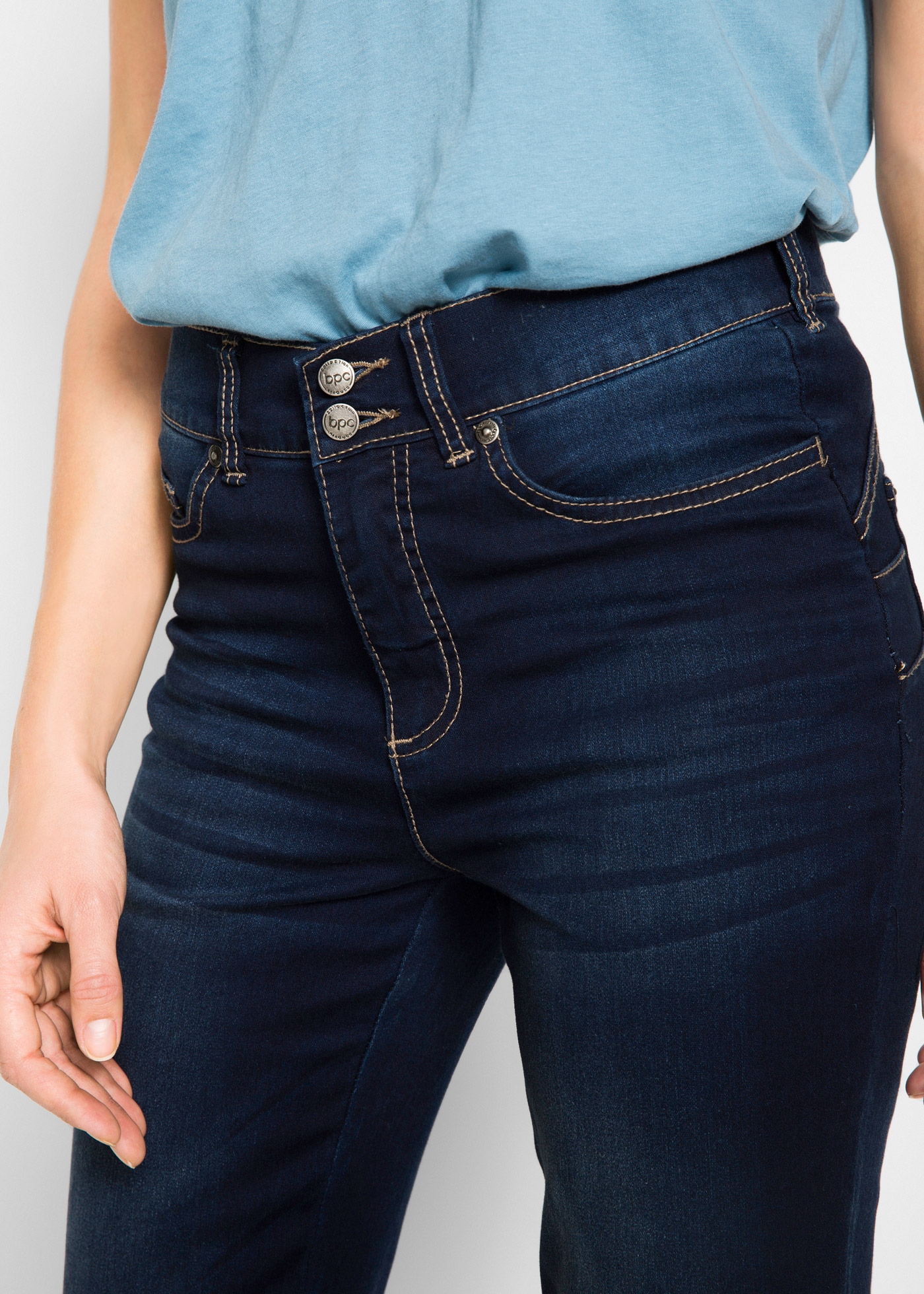 bonprix Push-up-Jeans Regular Fit, mit Bequembund, mit Eingrifftaschen