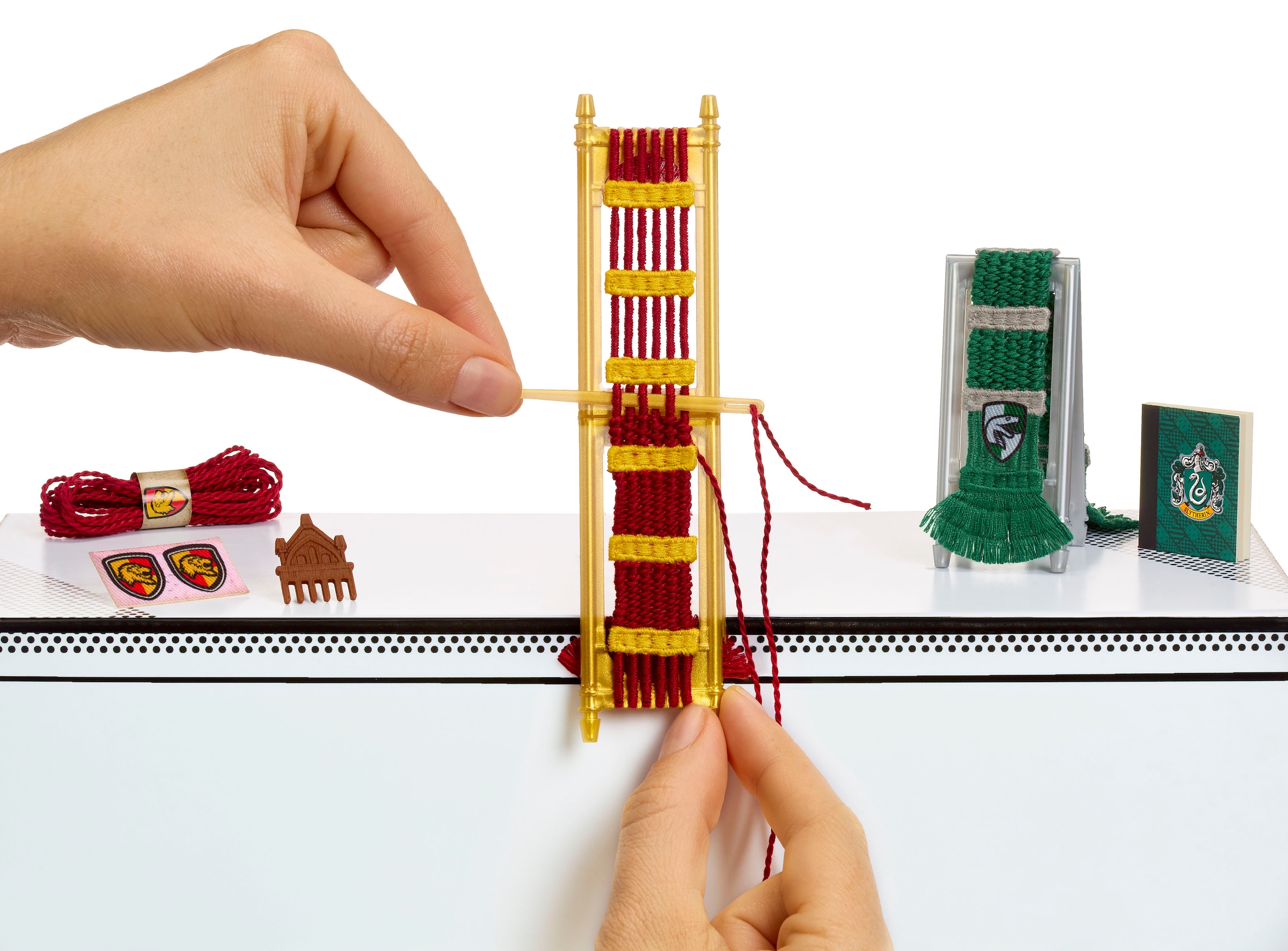 MGA ENTERTAINMENT Kreativset »MGA's Miniverse - Make It Mini Harry Potter Back to Hogwarts« sortiere Lieferung