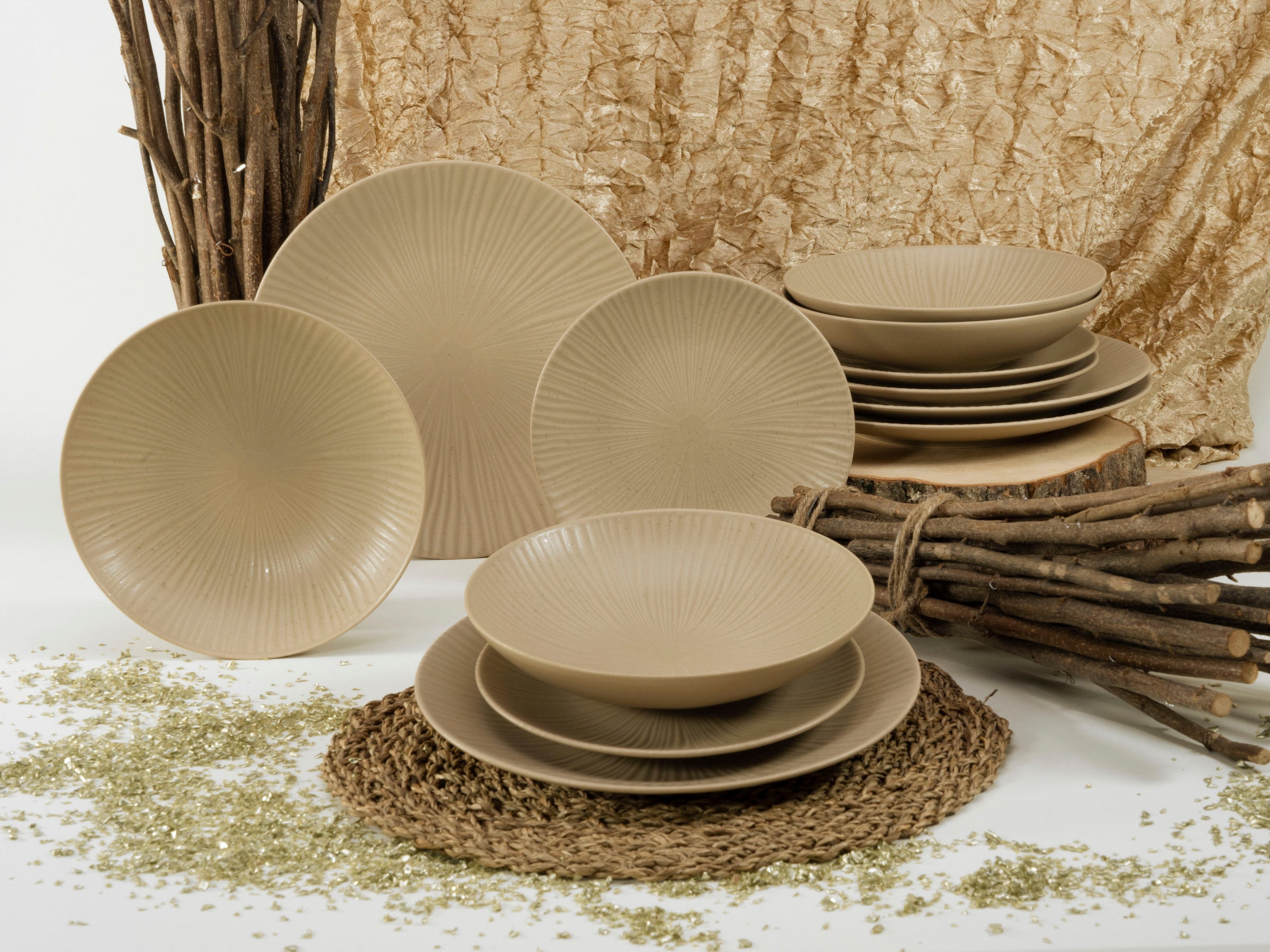 CreaTable Teller-Set »Vesuvio Sand«, (Set, 12 tlg.), seidenmatte Glasur, ausdrucksstarkes Relief