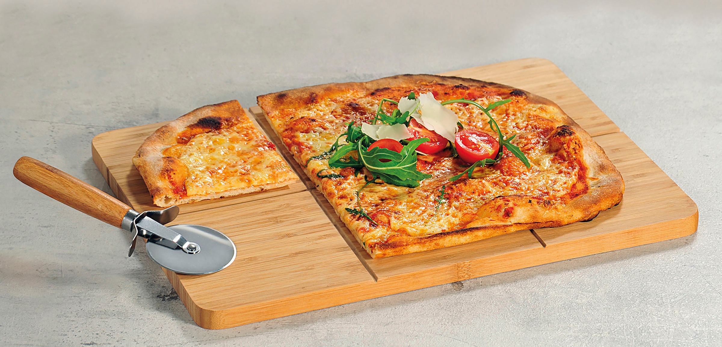KESPER® Schneidebrett, (Set, 2 St.), aus FSC®-zertifiziertem Bambus, inkl. Pizzaschneider