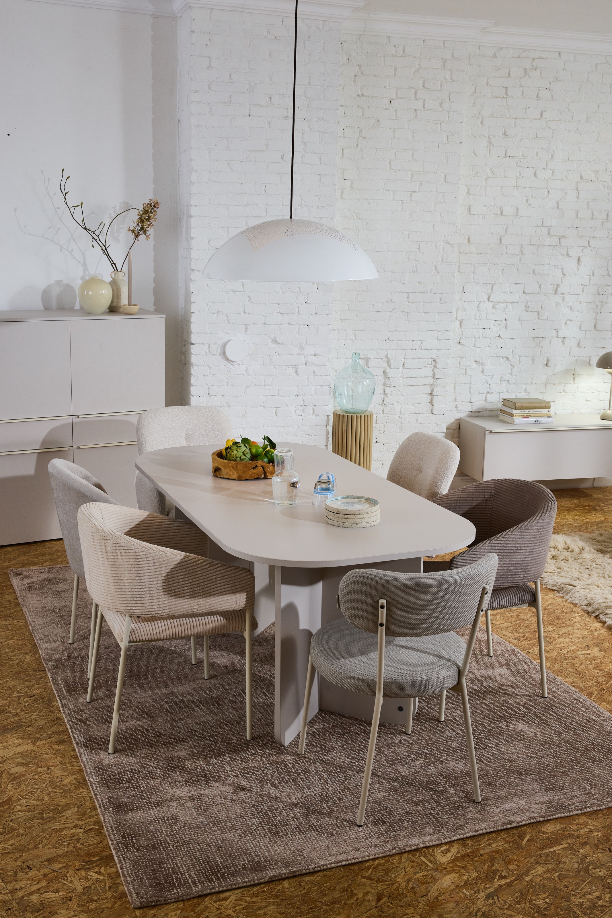 TOM TAILOR HOME Armlehnstuhl »EMBRACE ARMCHAIR«, (Set), 2 St., Breitcord, Esszimmerstuhl, mit Armlehnen, 4-Fußgestell, Rückenausschnitt