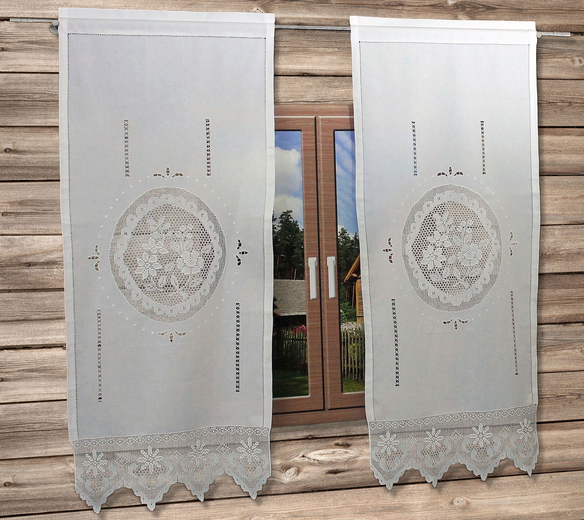 HOSSNER - ART OF HOME DECO Gardine »Wildspitze«, (1 St.), m. Häkelspitze aus ECHTER HANDARBEIT