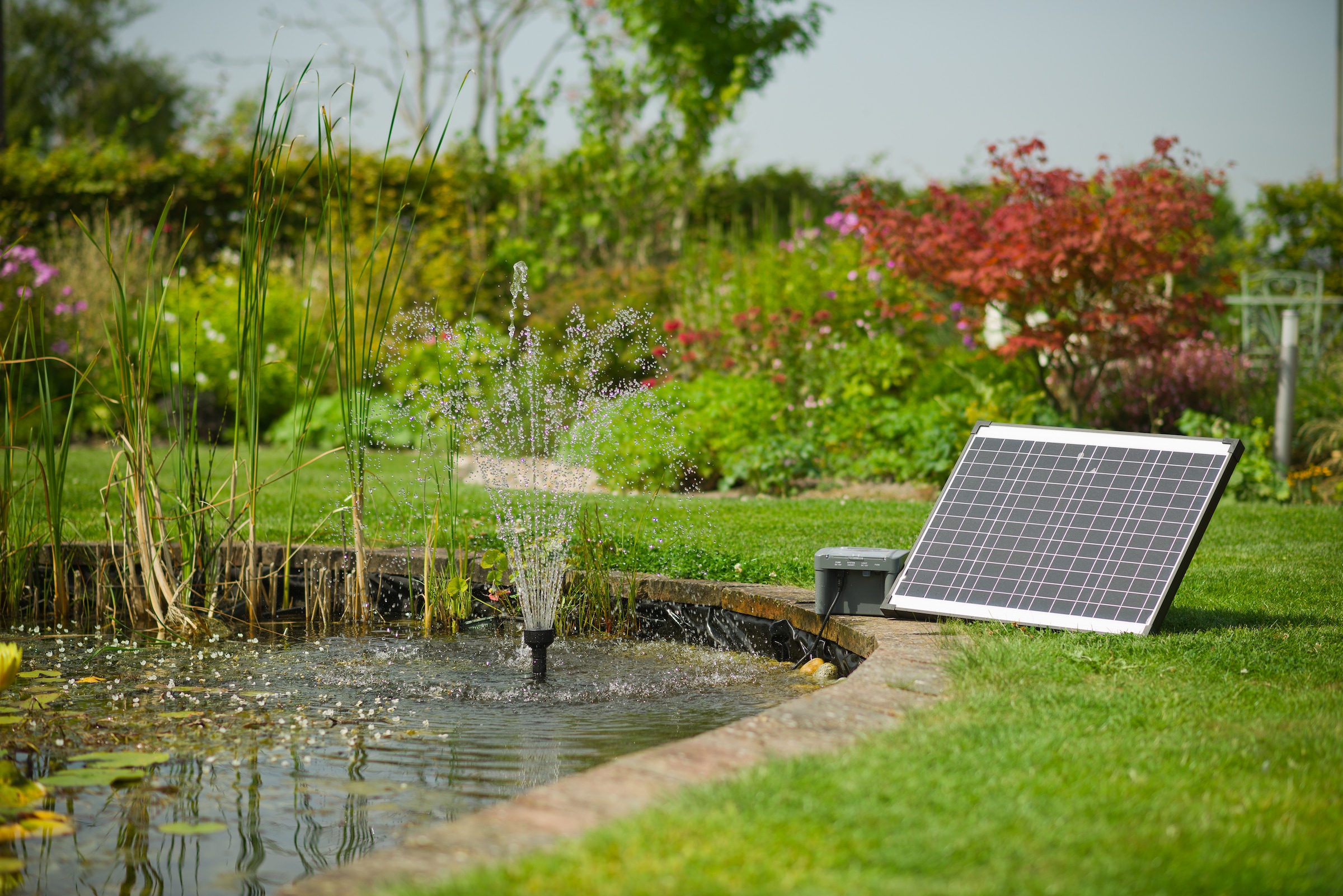Ubbink Springbrunnenpumpe »SolarMax 2500 Accu inkl. PowerControl«, Hybrid-Funktion