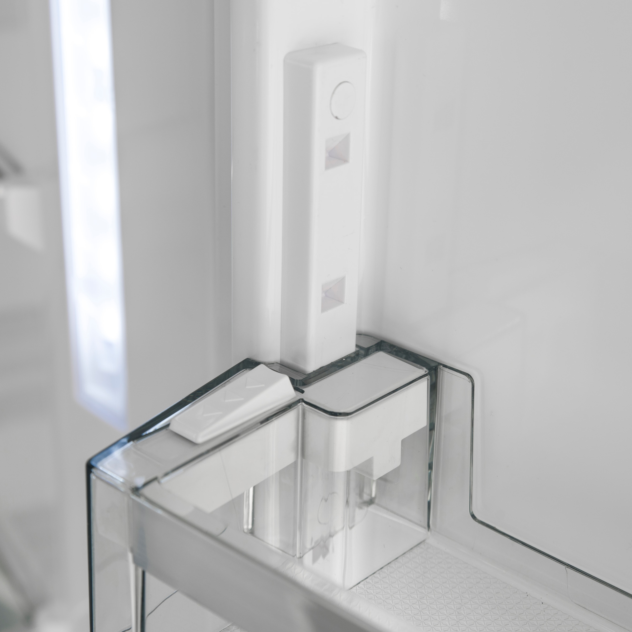 Sharp Einbaukühlschrank »SJ-LD195E0XD-EU«, (123cm Nische), Festtür