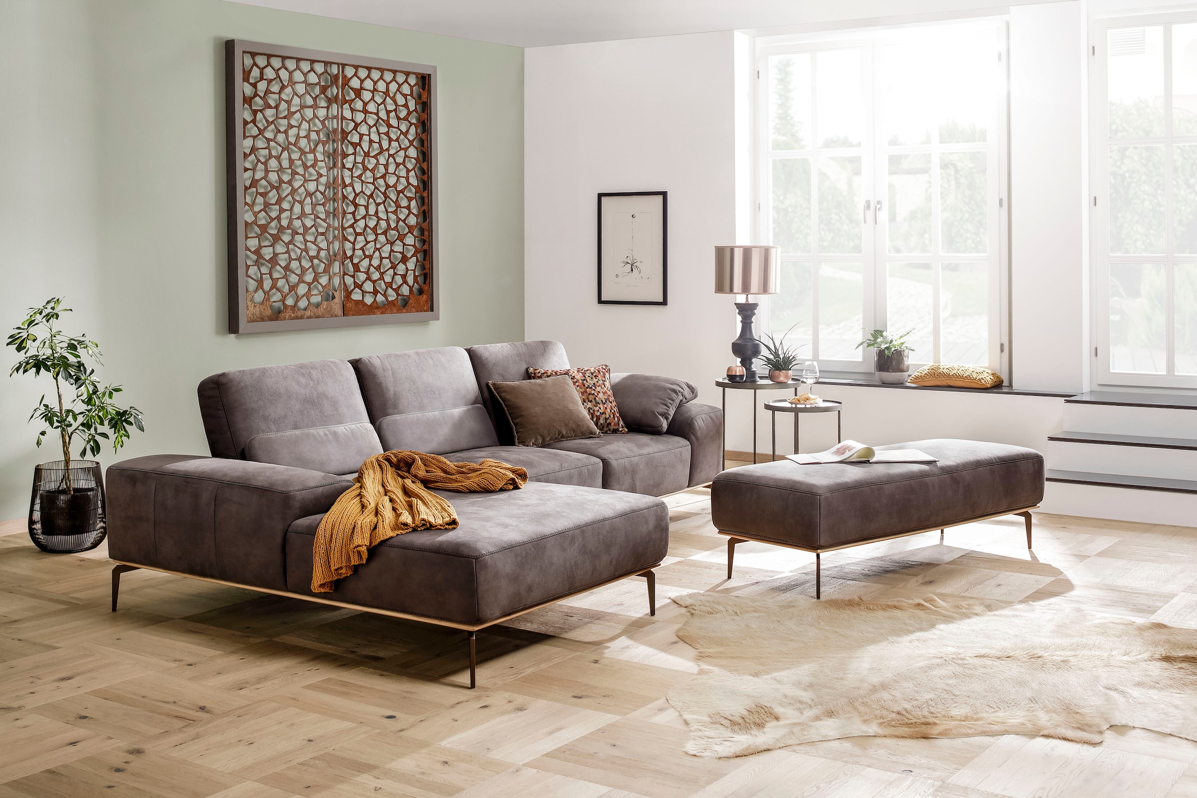 W.SCHILLIG Ecksofa »run, Designsofa mit tollem Sitzkomfort, L-Form«, mit Holzsockel, Füße in Bronze pulverbeschichtet, Breite 299 cm