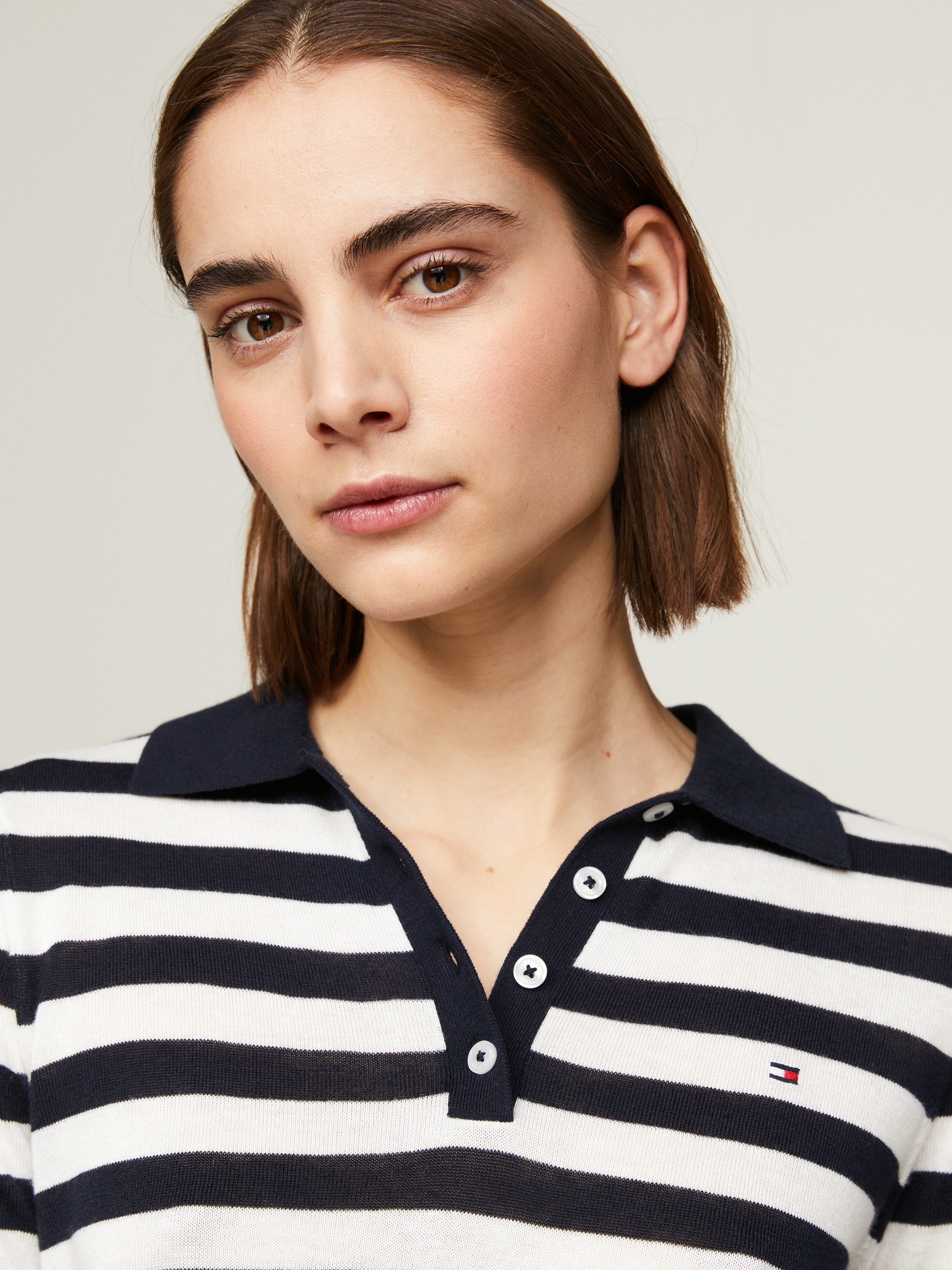 Tommy Hilfiger Polokragenpullover »BUTTON POLO SS TOP«, mit Logo auf der Brust