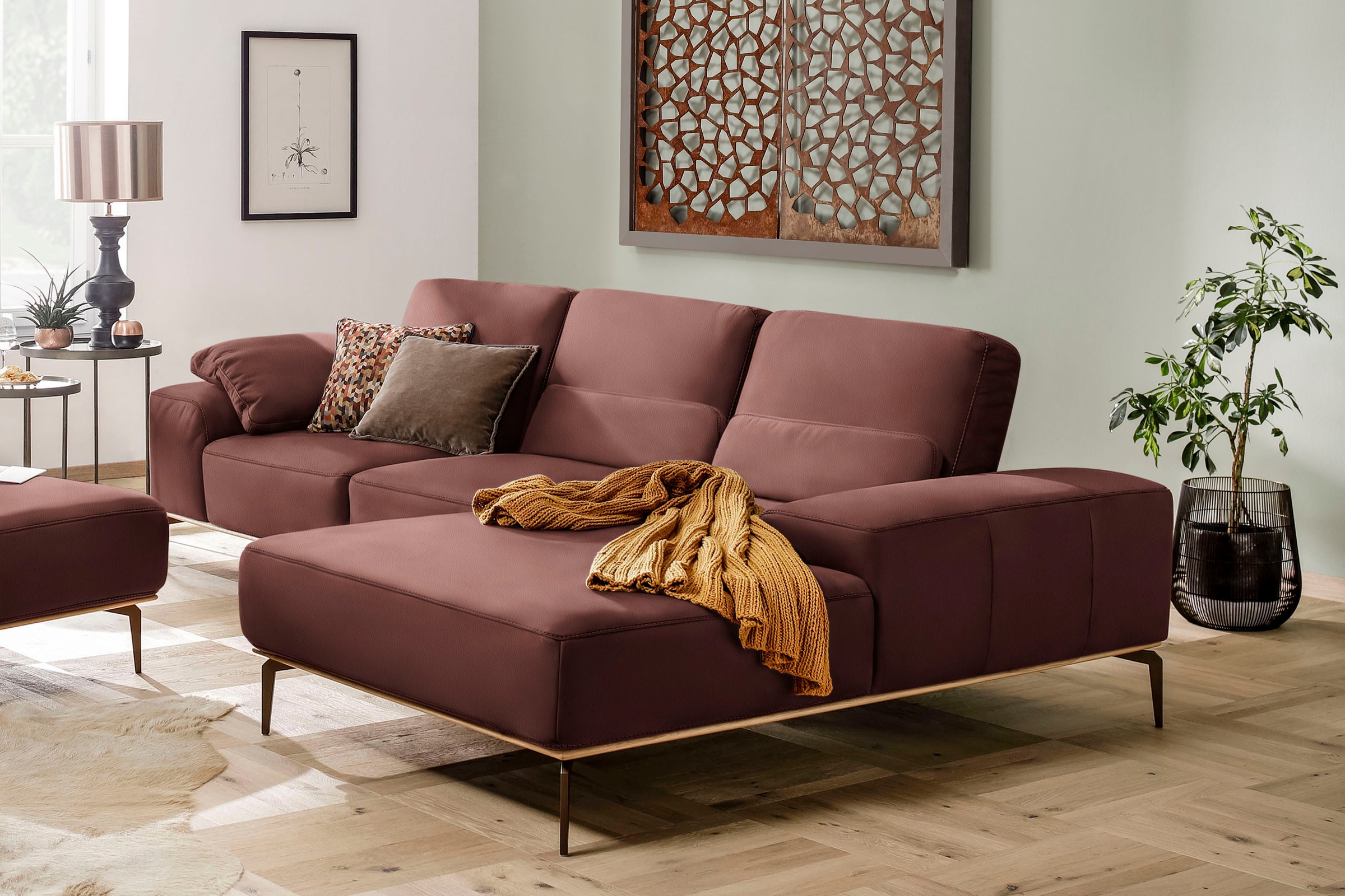 W.SCHILLIG Ecksofa »run, Designsofa mit tollem Sitzkomfort, L-Form«, mit Holzsockel, Füße in Bronze pulverbeschichtet, Breite 299 cm