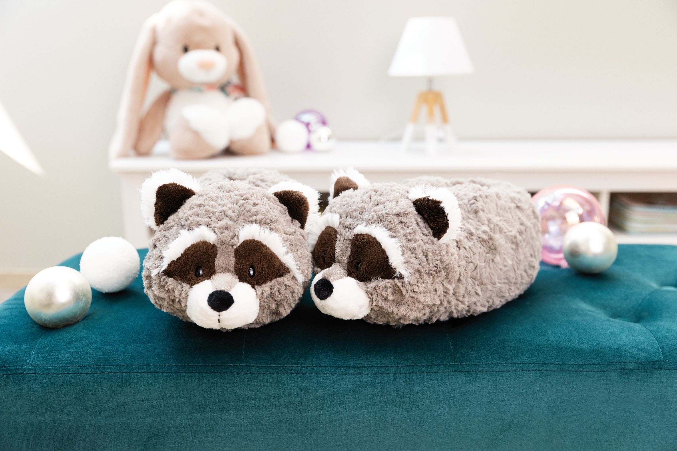 Nici Plüsch Hausschuhe »WASCHBÄR LENNO«, Hausschuh, Pantoffel mit Waschbär Motiv