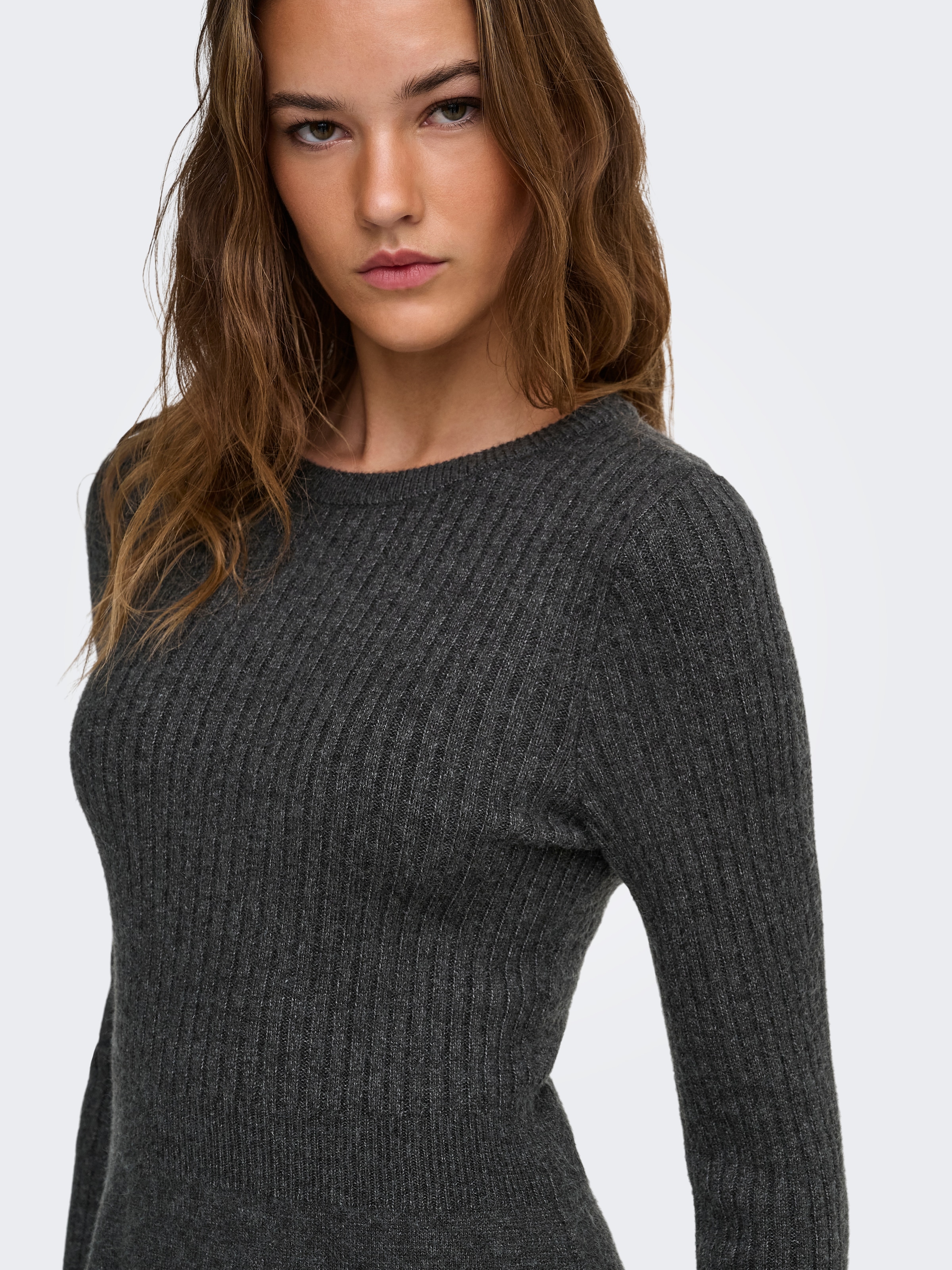 ONLY Strickkleid »ONLFIA LS FIT FLARE ONEC DRESS CS KNT« Viskosemischung, normal geschnitten