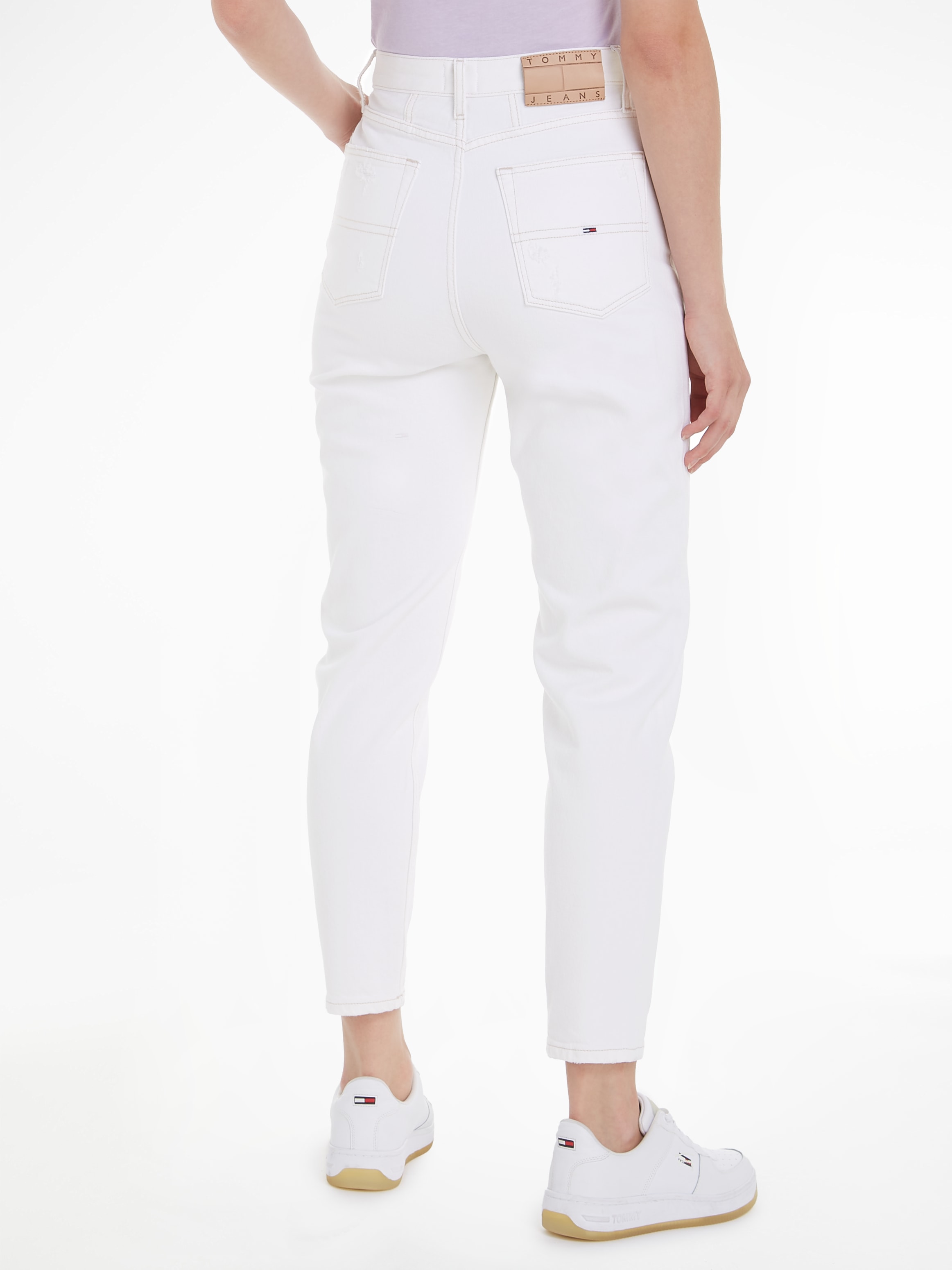 Tommy Jeans Mom-Jeans »High waist - Mom-Jeans Tapered«, mit Destroyed Effekten
