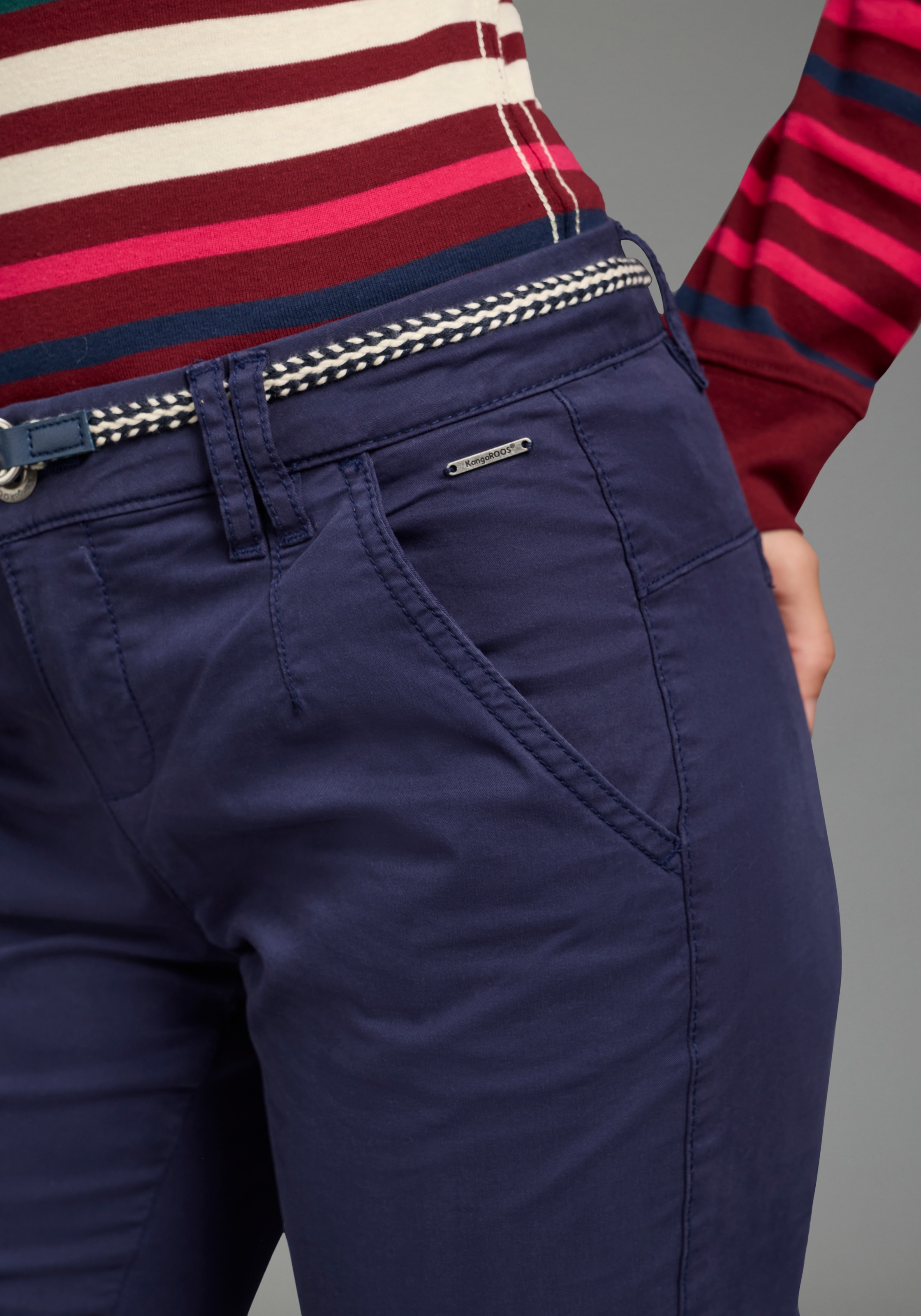 KangaROOS Chinohose  in schmaler Form, mit Kordel zu binden
