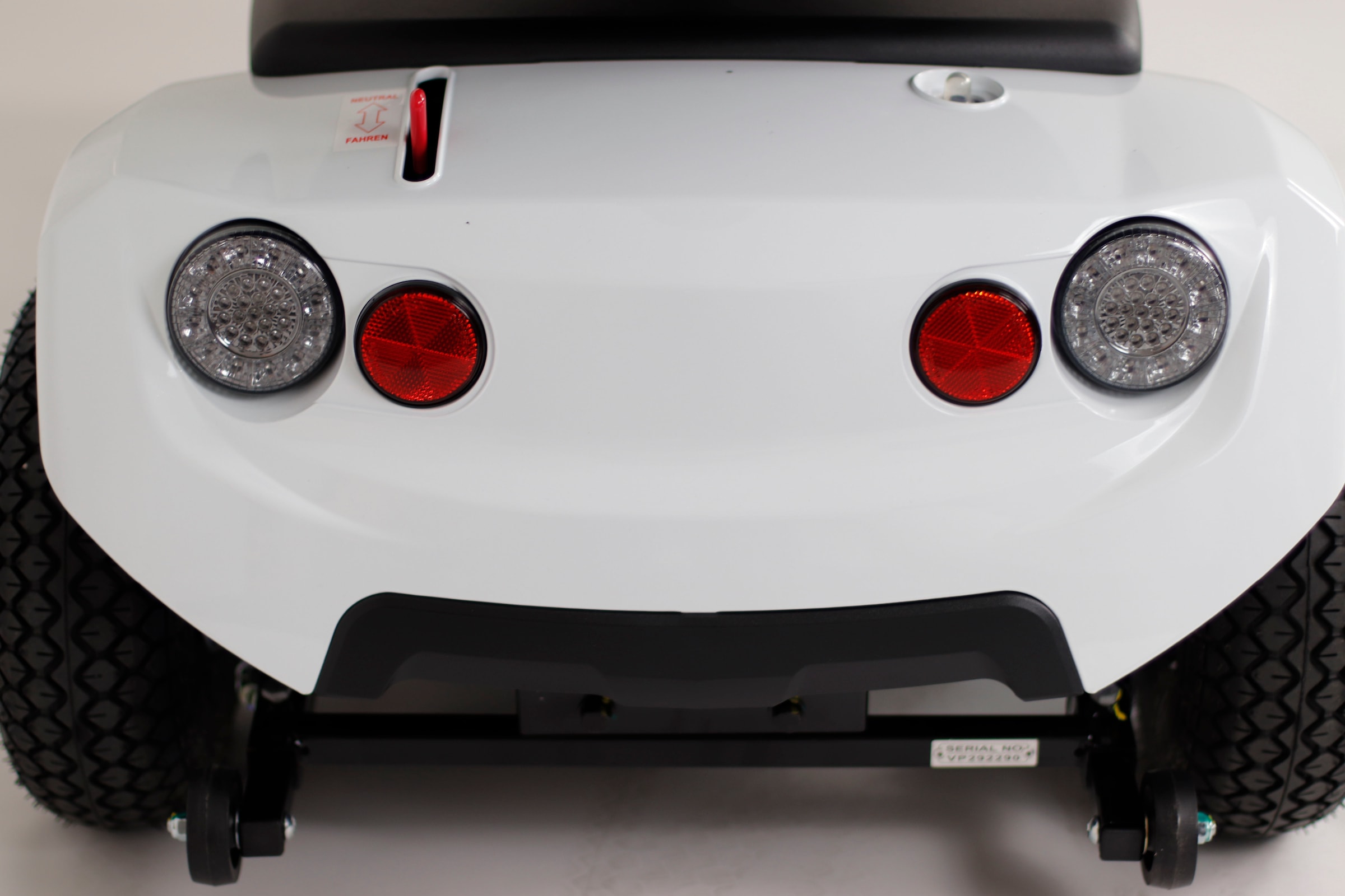 mobilis Elektromobil »M74, 2.0 Oberklasse Fahrzeug« 15 km/h LCD-Display, Deltagriff, große Bodenfreiheit, gefedert