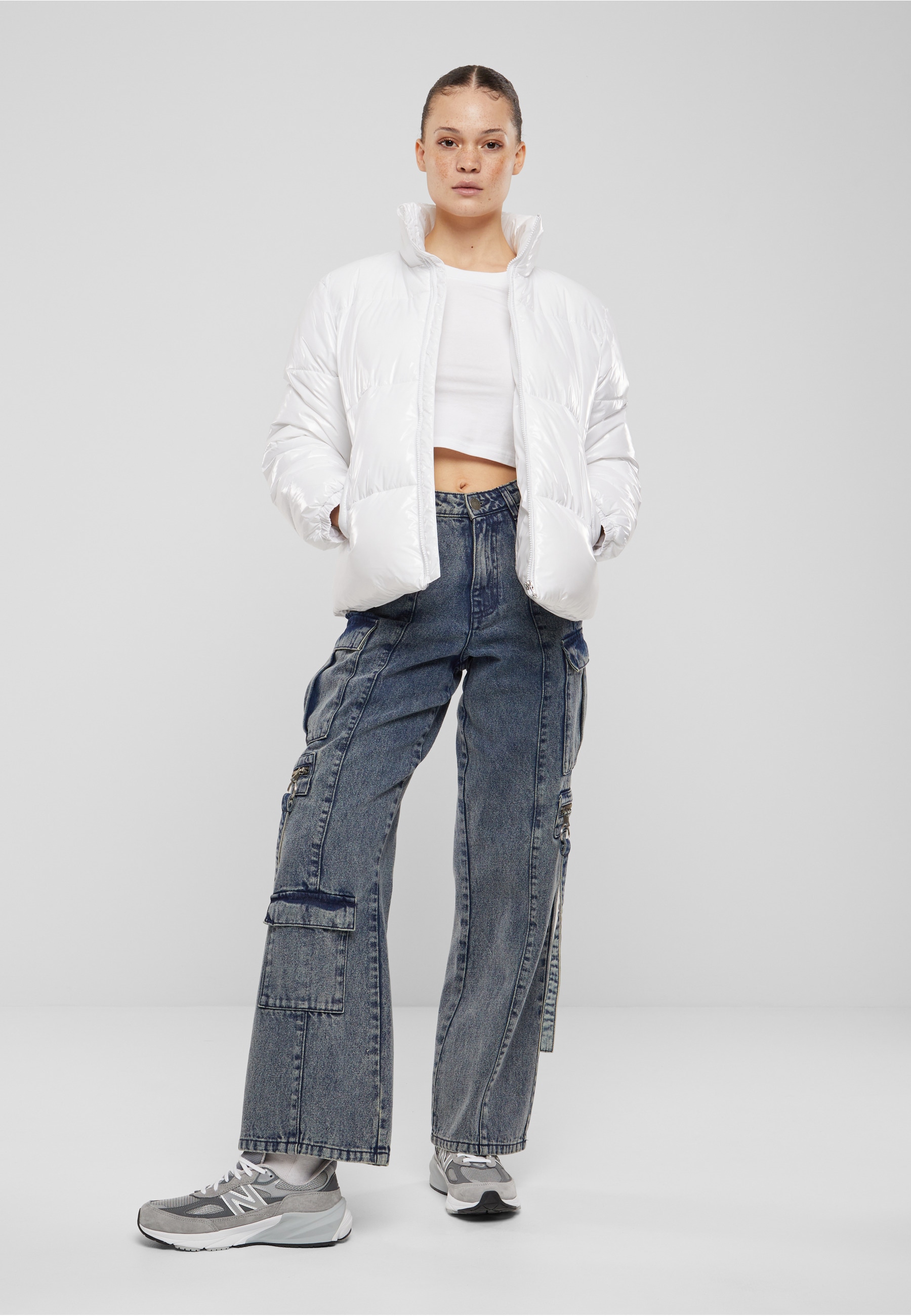 URBAN CLASSICS Winterjacke »Urban Classics Ladies Recycled Short Shiny Puffer Jacket« 1 Stk. tlg. ohne Kapuze