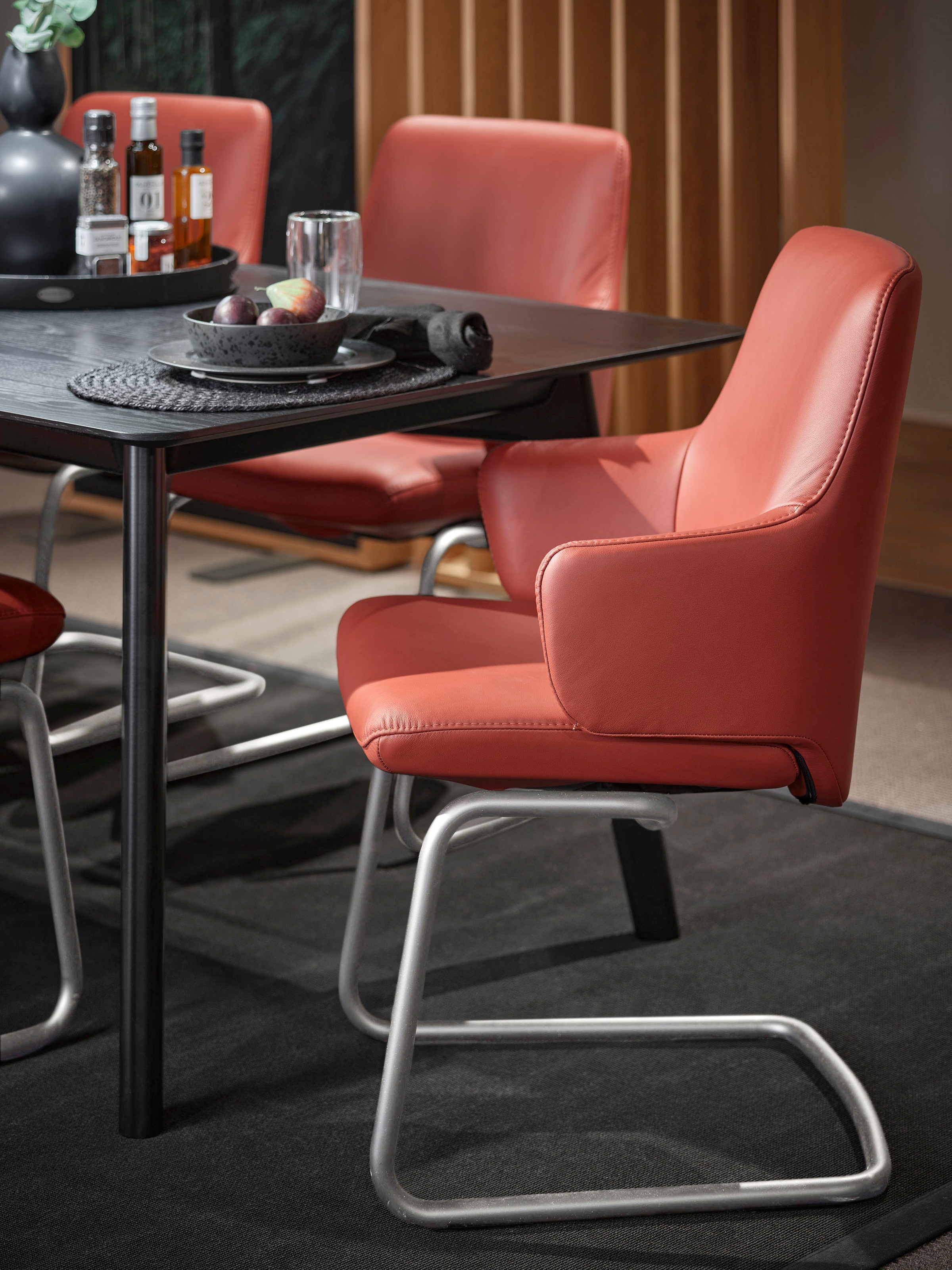 Stressless® Polsterstuhl »Laurel«, Leder PALOMA, Low Back mit Armlehne, Größe L, mit Beinen aus Stahl in Chrom glänzend