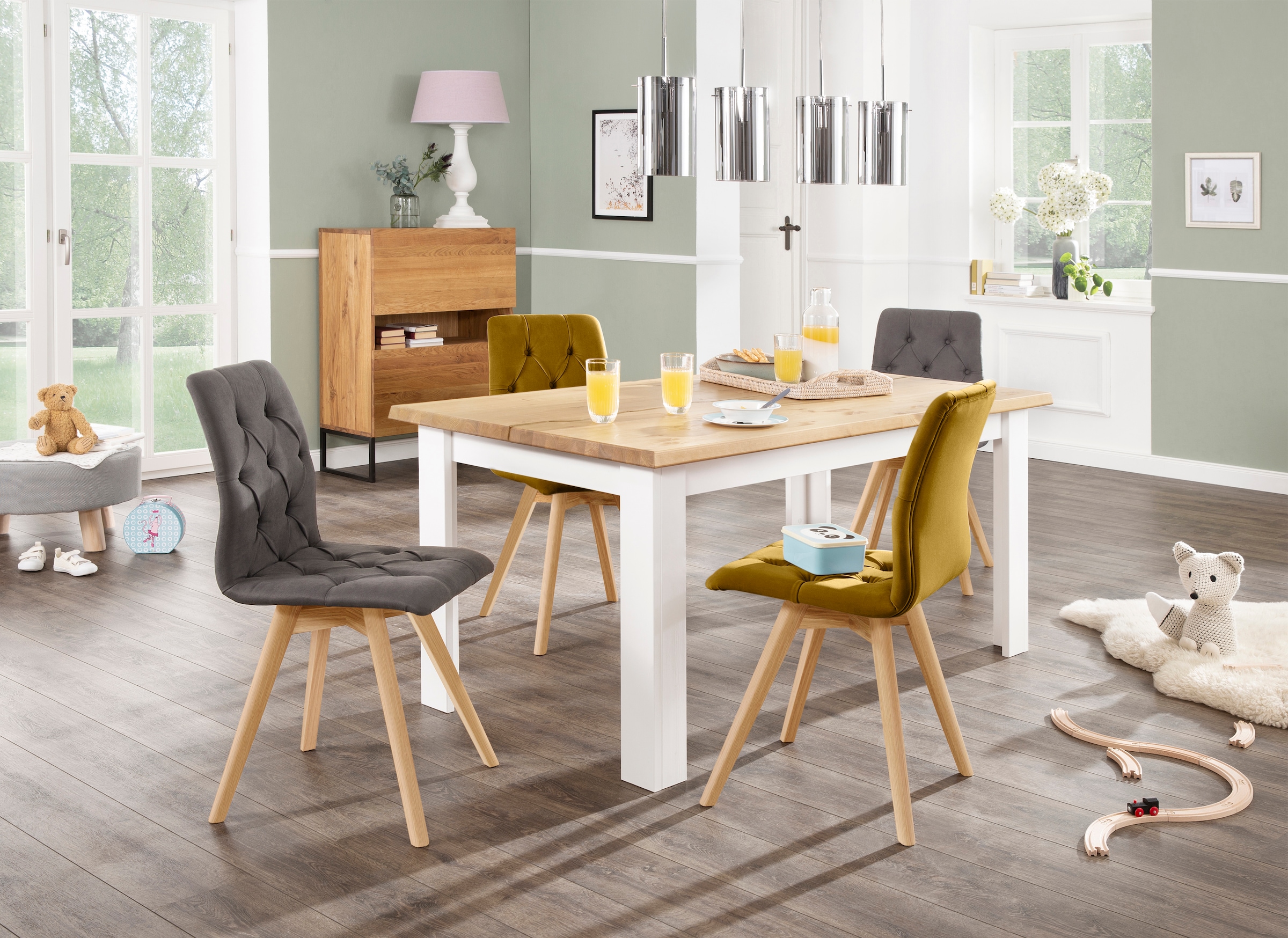 andas Esszimmerstuhl »Rania«, (Set), 2 St., Samtoptik, im 2er/4er/6er Set, Massivholzbeinen