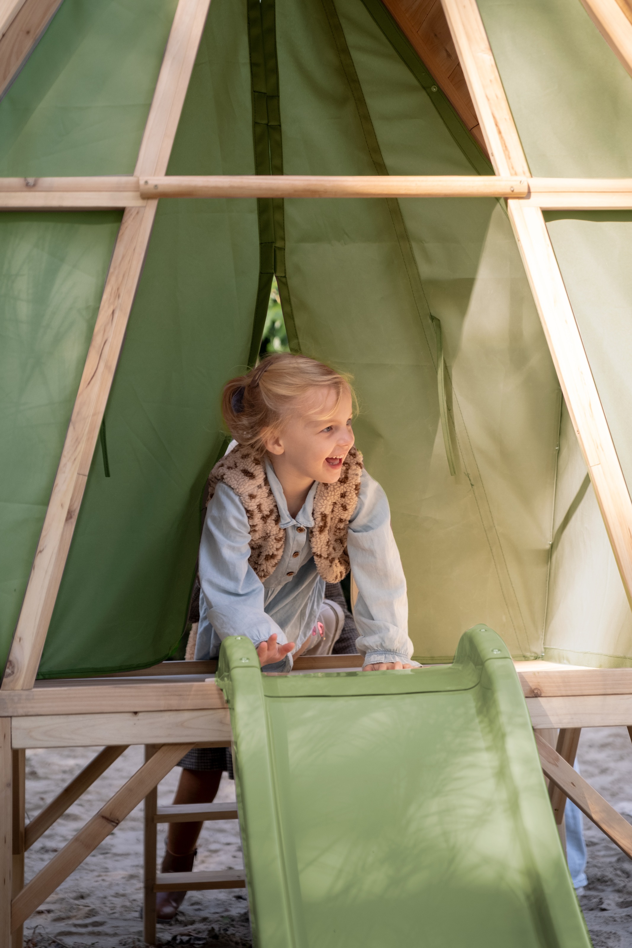 EXIT Spielhaus »Yuki 350 m.Rutsche+Küche«