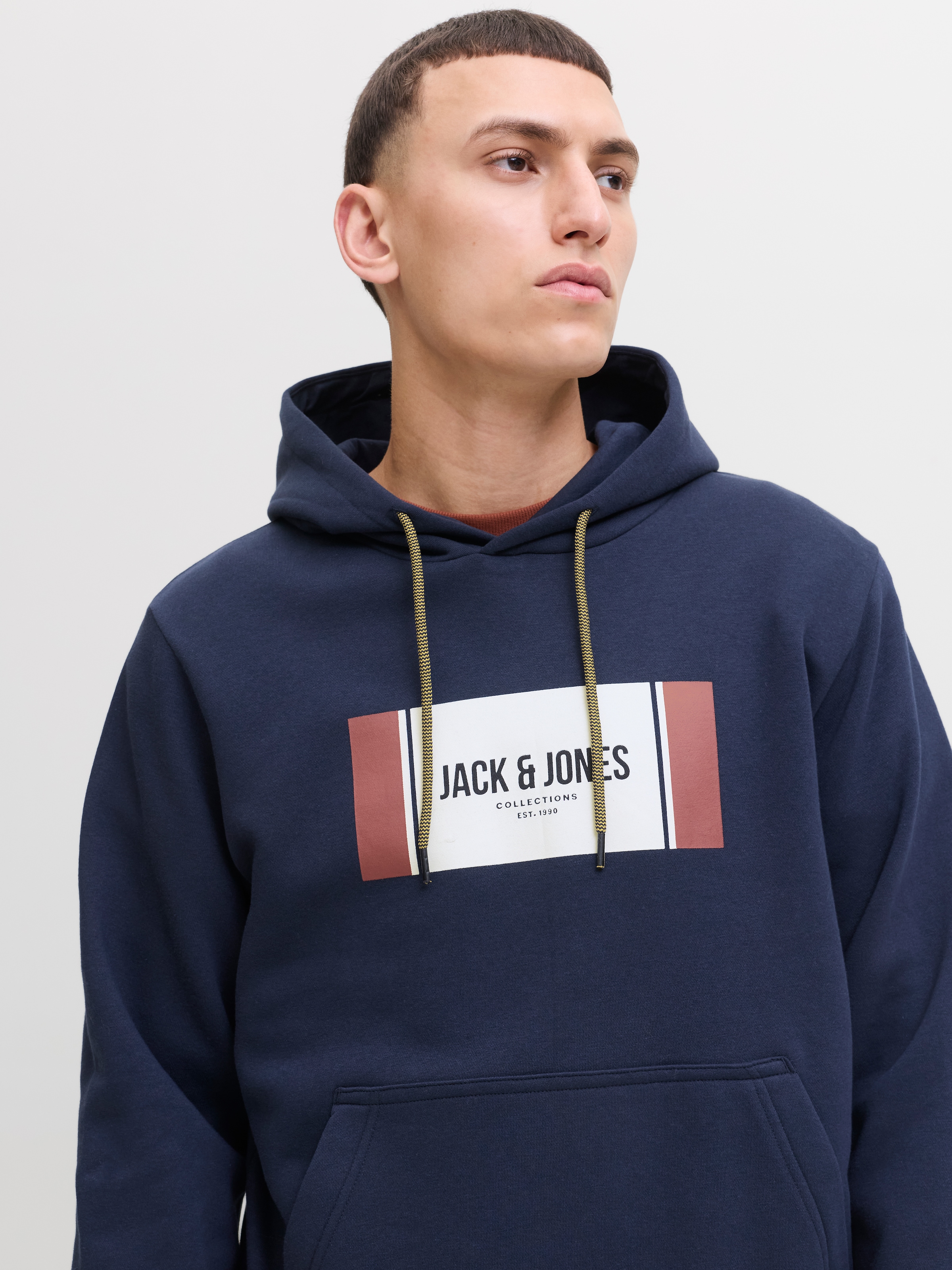 Jack & Jones Kapuzensweatshirt »JJHAYATO SWEAT HOOD BTS«

