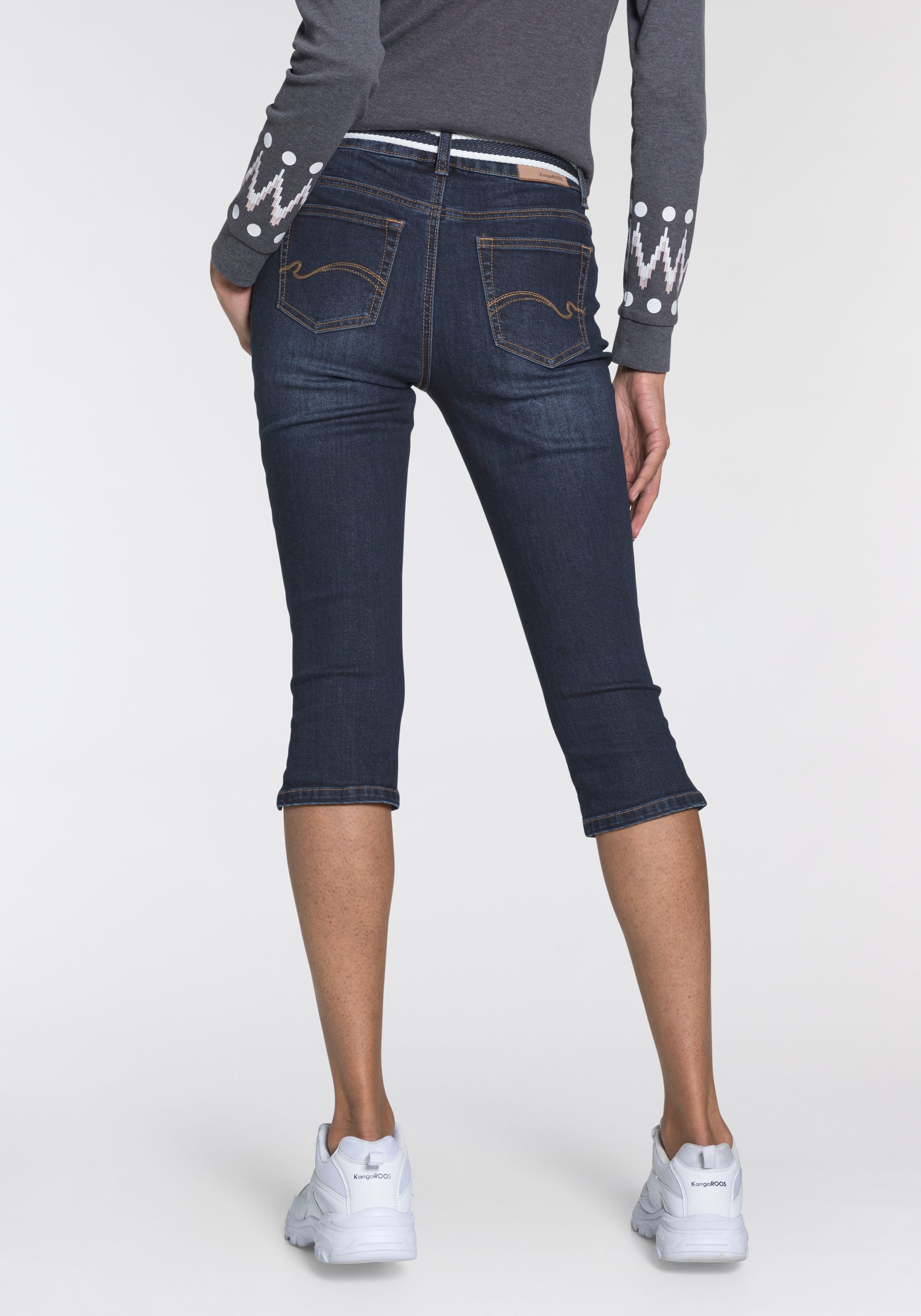 KangaROOS Caprijeans »CAPRI-JEANS mit Gürtel«, (Set, mit abnehmbarem Gürtel), Skinny Fit, mit Schlitz, normale Leibhöhe