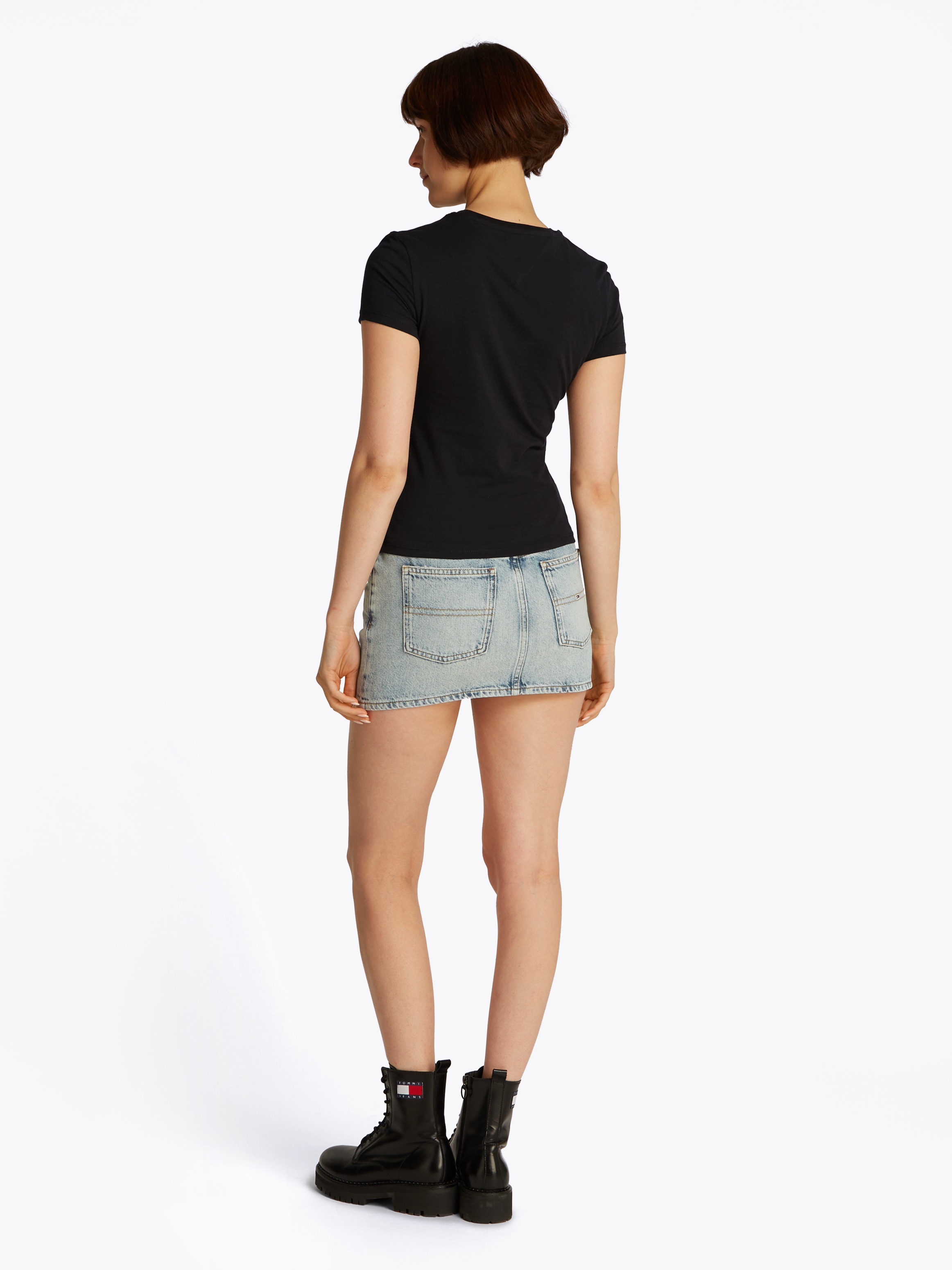 Tommy Jeans T-Shirt »TJW SLIM ESSENTIAL LOGO 2 TEE«, mit Logoschriftzug