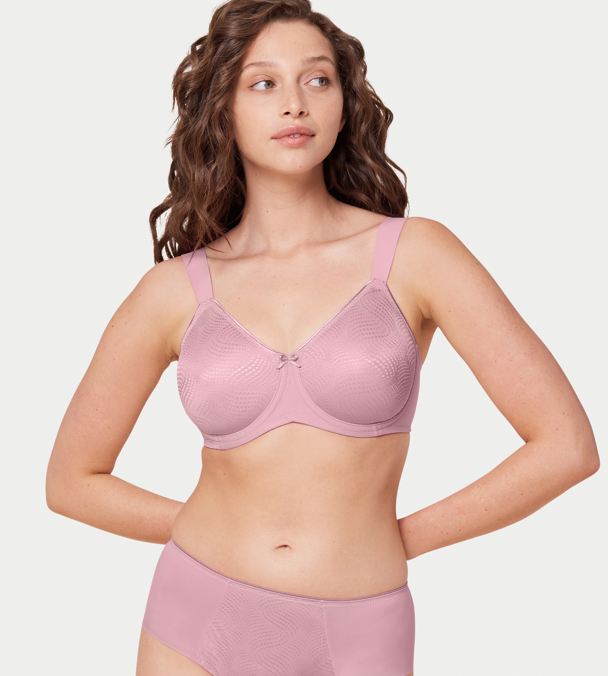 Triumph Minimizer-BH »Essential Minimizer« schimmerndes Jacquard-Muster, mit Bügel