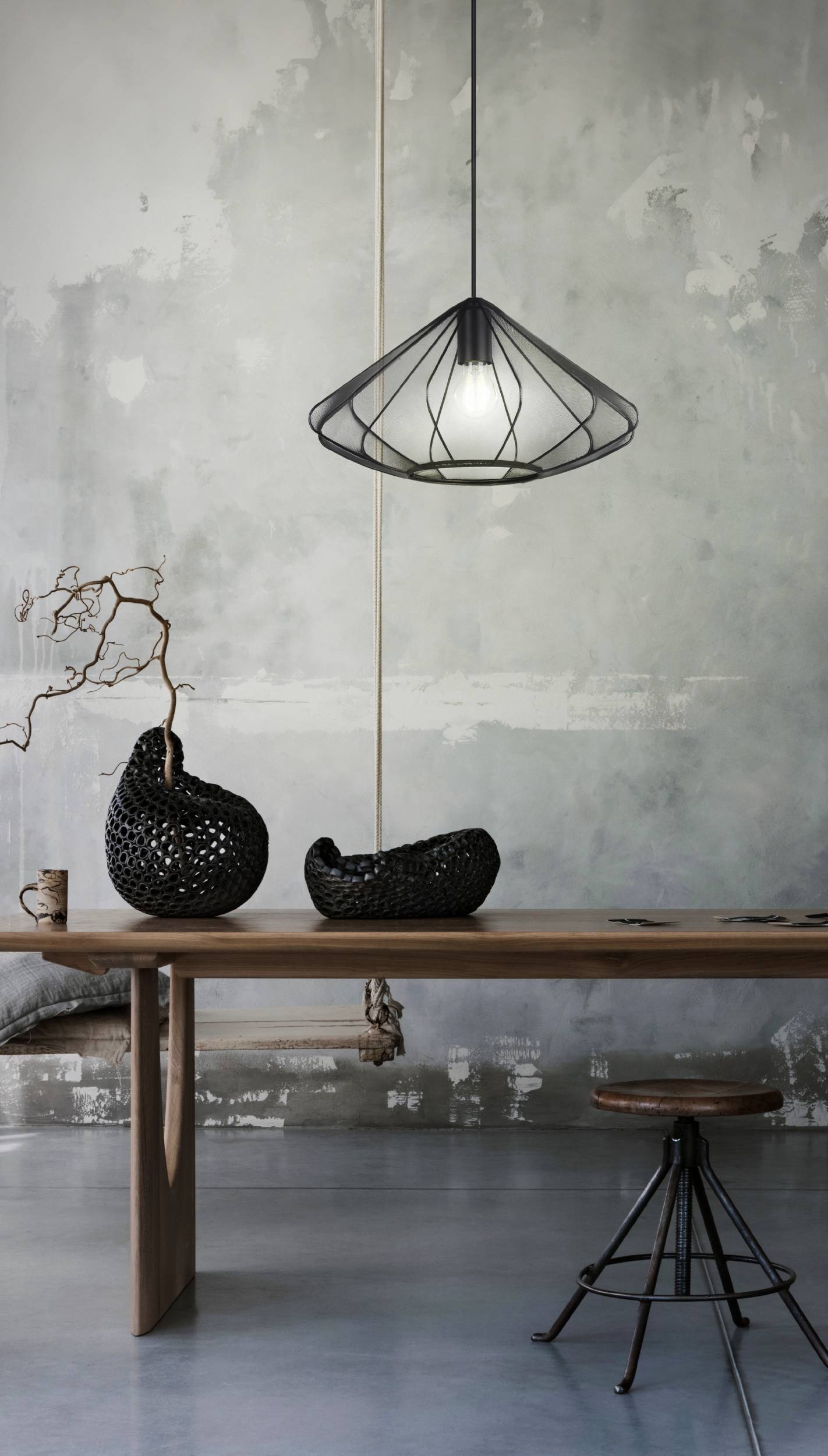 EGLO Hängeleuchte »Dolwen Hängelampe, Pendelleuchte, Esszimmerlampe Japanisch, E27, Lampe« E27 1 Stk. Hängeleuchte - H110 x Ø42,5 cm - schwarz - 1X40W exkl.