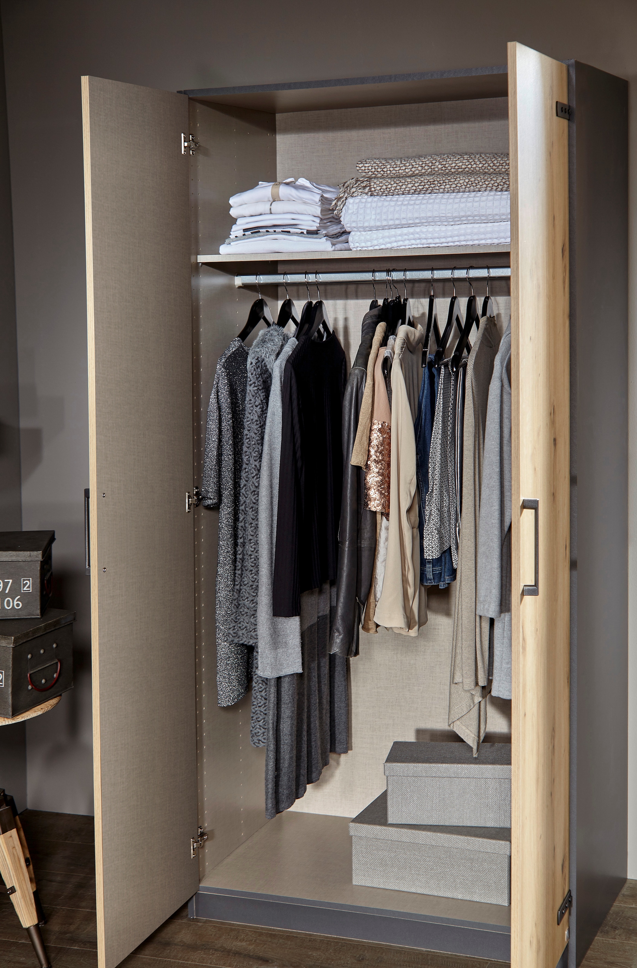 rauch Schrank-Set »Holmes«, mit Applikationen "Industrial Style"