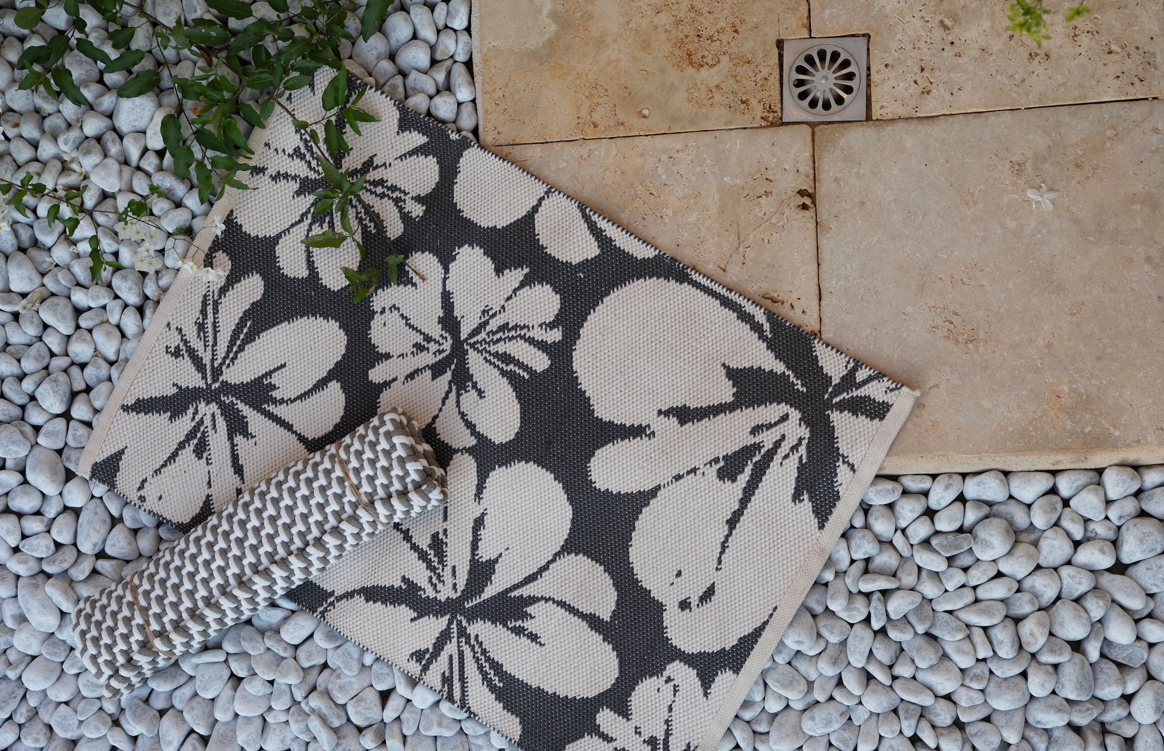 PAD Fußmatte »BLOOM« rechteckig 12 mm Höhe Schmutzfangmatte, handgewebt, Blumen Muster, In- und Outdoor geeignet