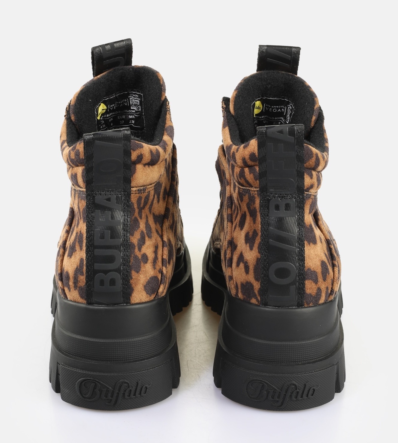 Buffalo Schnürboots »ASPHA NC MID«, Trendboots, Stiefelette, Plateauboots im Leo-Look
