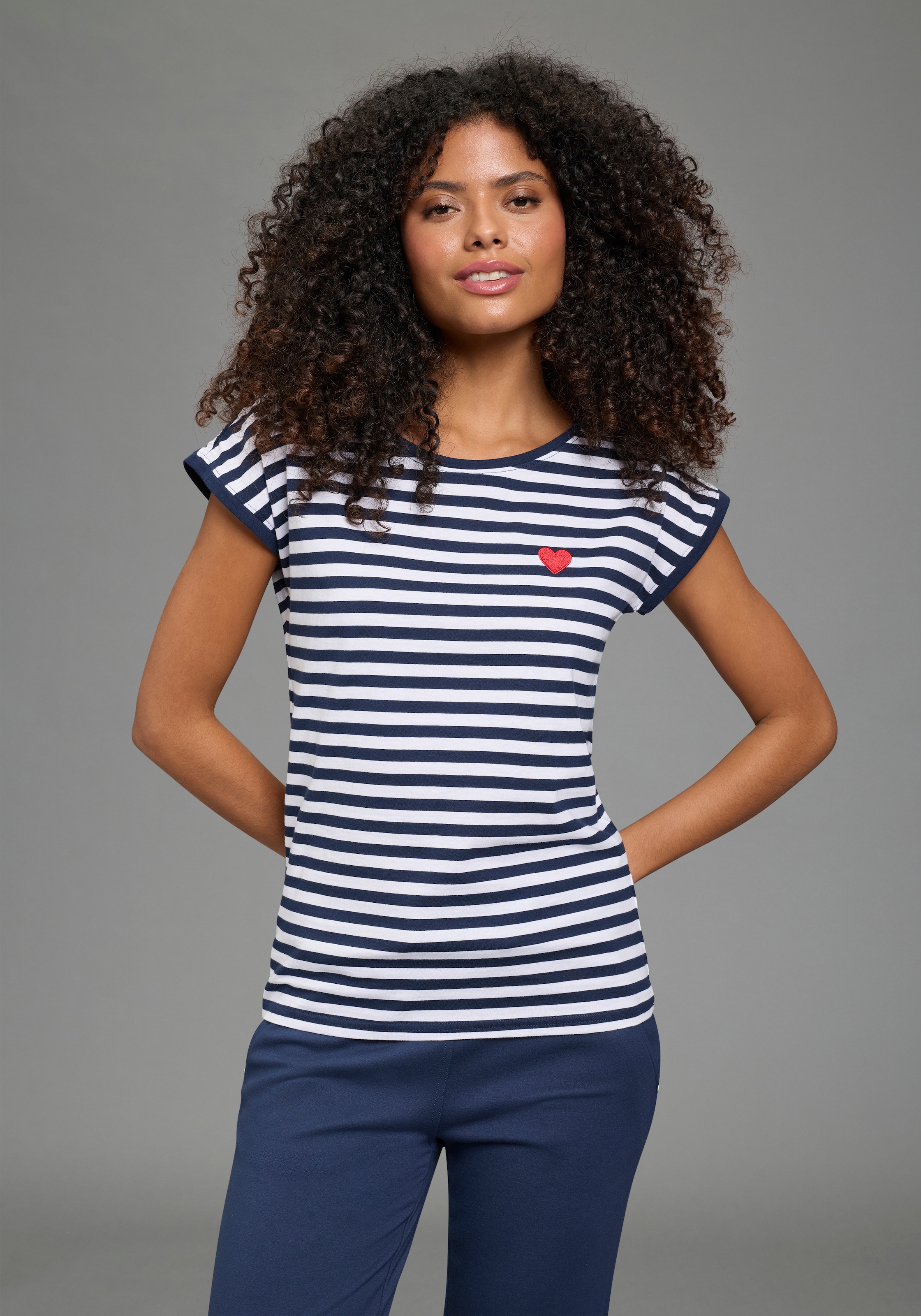 AJC Rundhalsshirt 2er-Pack,  figurumspielende Passform, Rundhalsausschnitt mit Blende