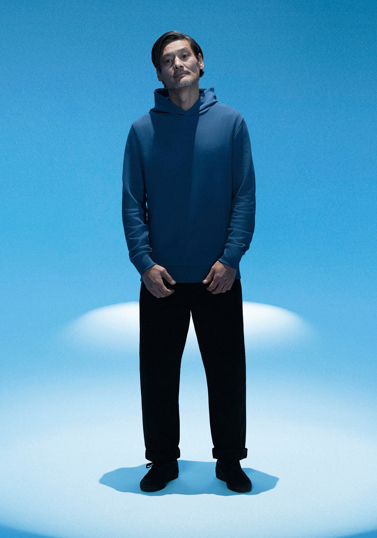 BMW Hoodie , mit farbgleichem Logo auf der Rückseite
