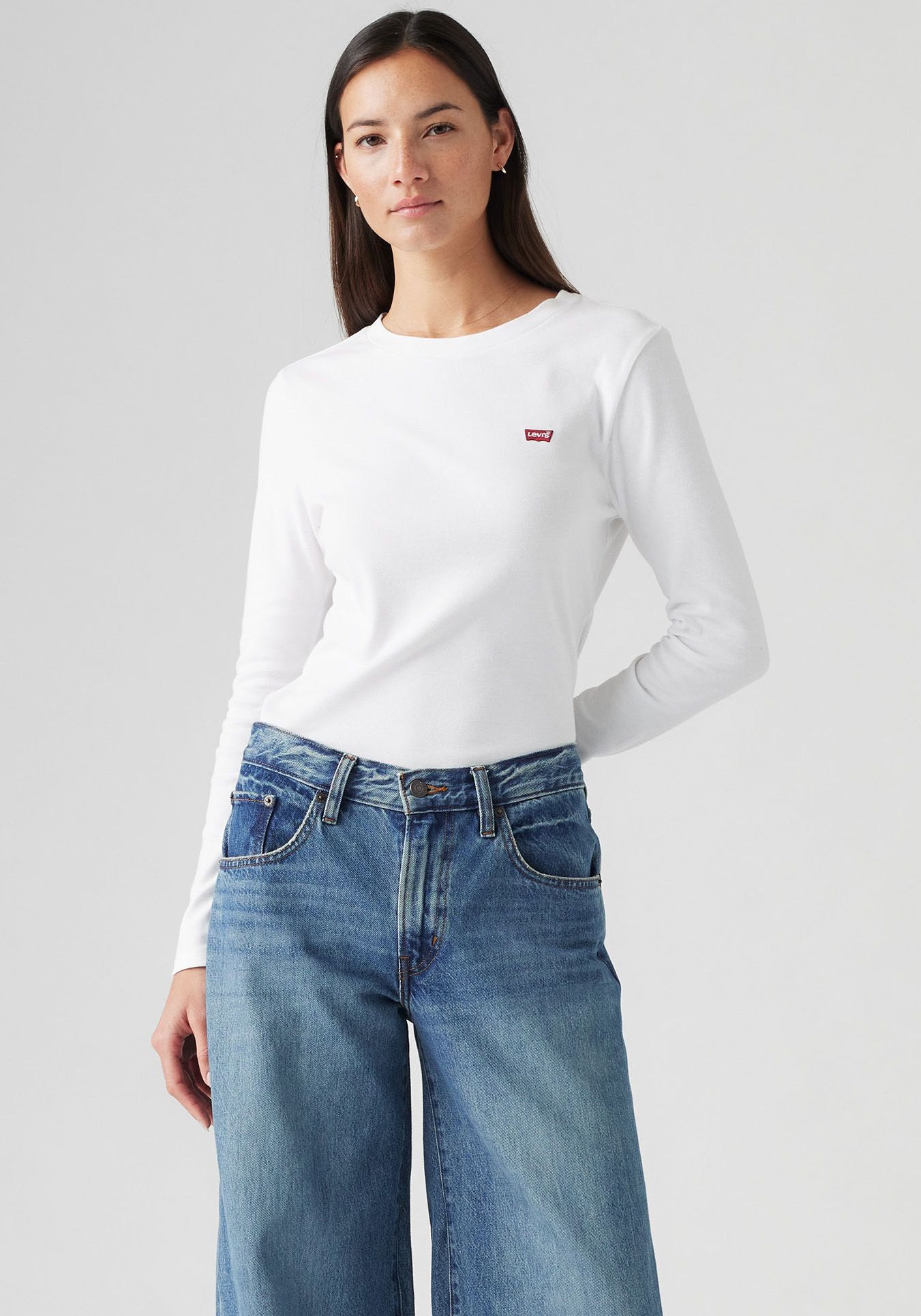 Levi's® Langarmshirt »ESSENTIAL HM LS TEE«, mit Logo Stickerei