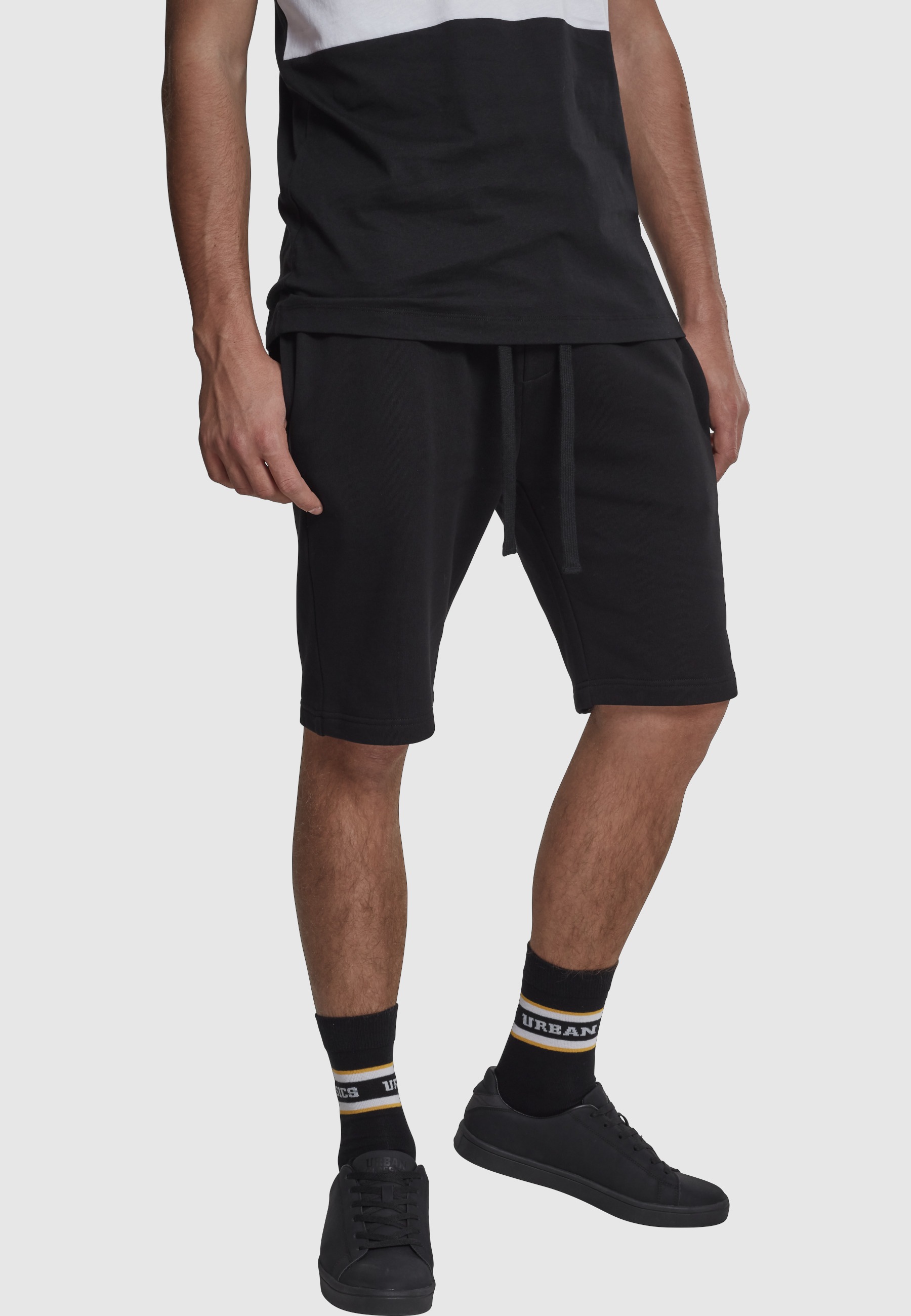 URBAN CLASSICS Stoffhose »Urban Classics Herren Basic Sweatshorts«
